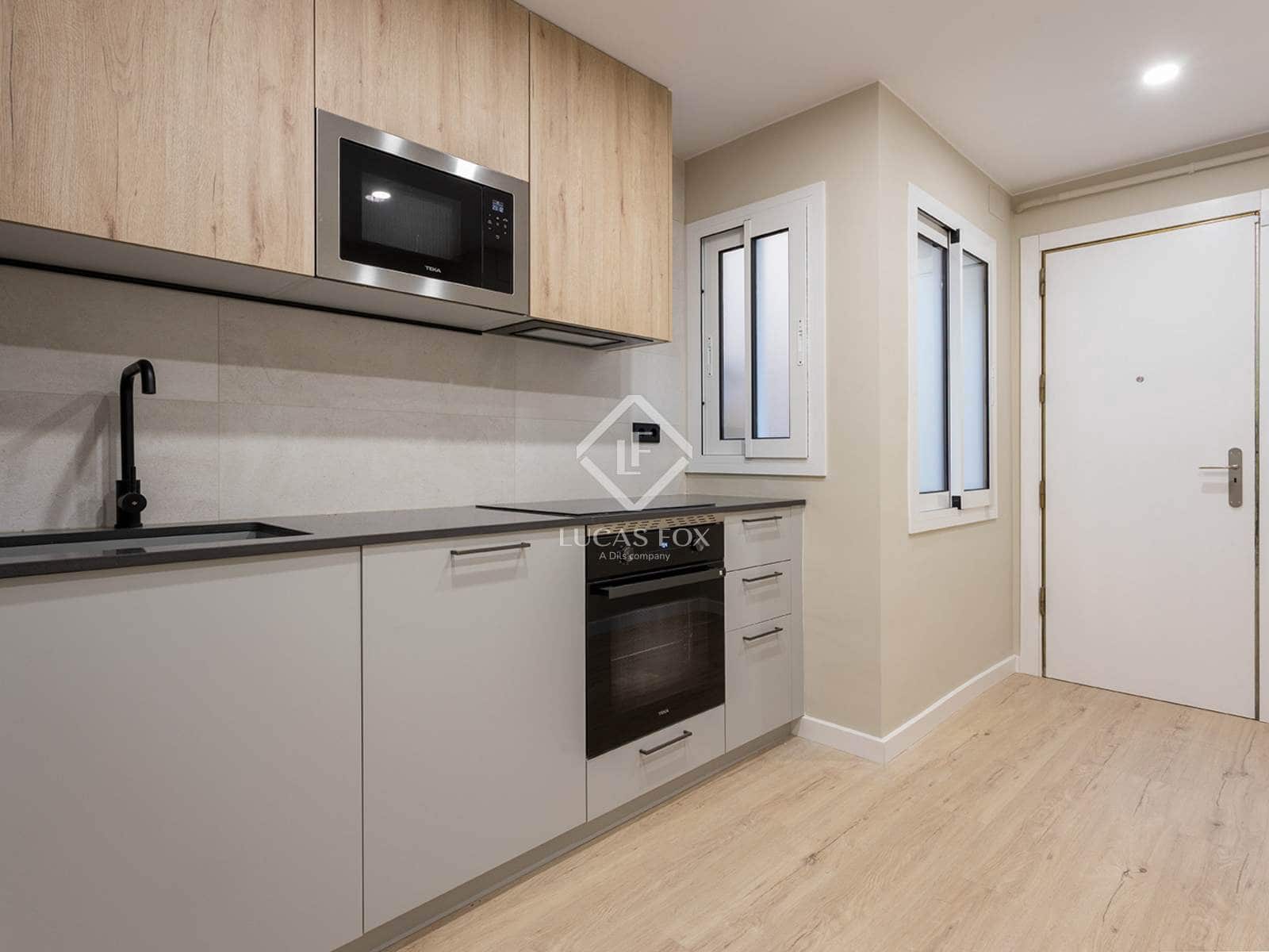 3 slaapkamer Appartement te koop in Barcelona stad - € 450.000 (Ref: 9418814)