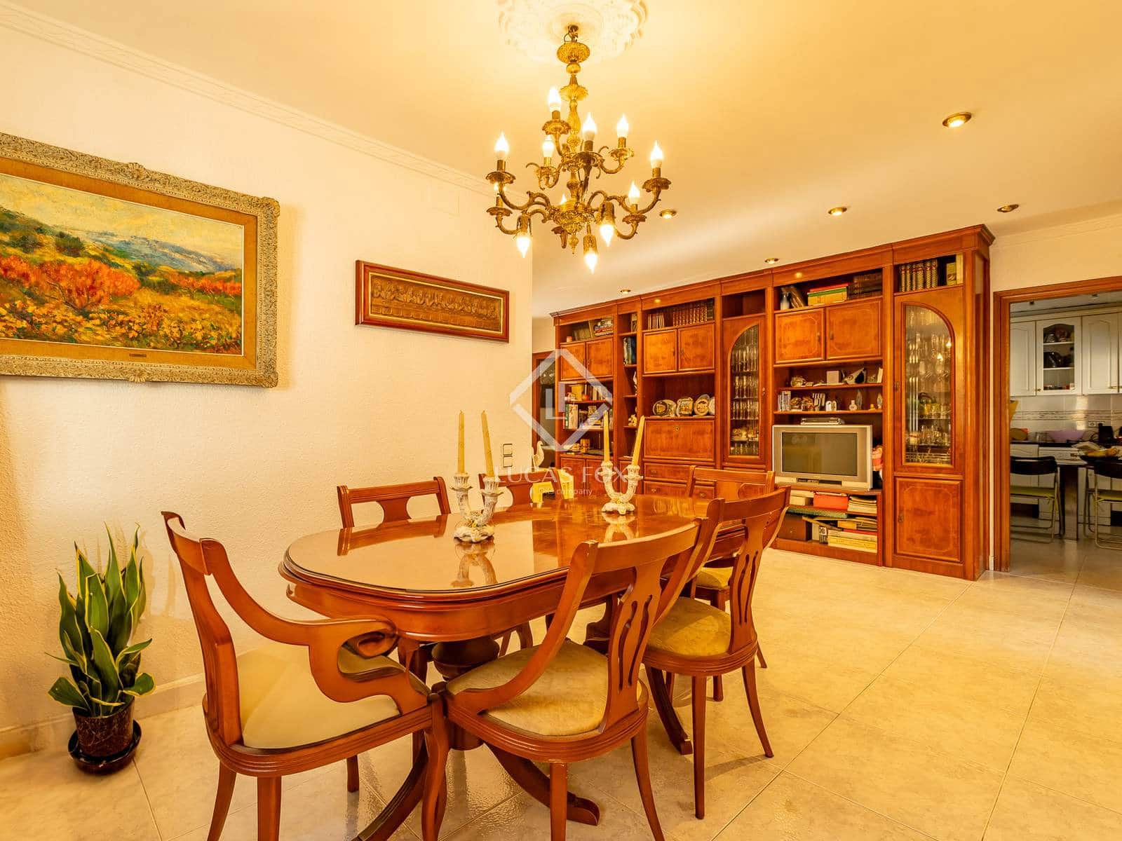 5 bedroom Villa for sale in Castelldefels with pool garage - € 1,235,000 (Ref: 9418815)