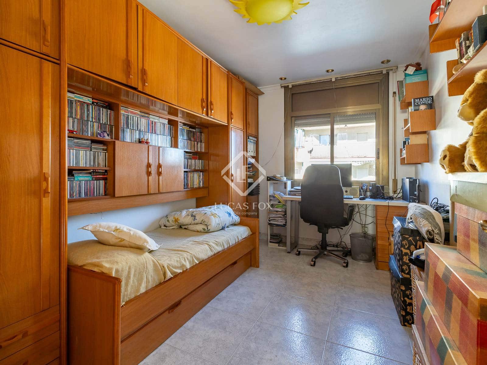 5 bedroom Villa for sale in Castelldefels with pool garage - € 1,235,000 (Ref: 9418815)