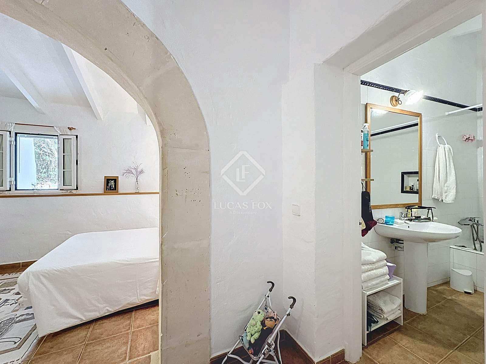 7 slaapkamer Finca/Landhuis te koop in Mahon / Mao met zwembad garage - € 2.400.000 (Ref: 9418816)