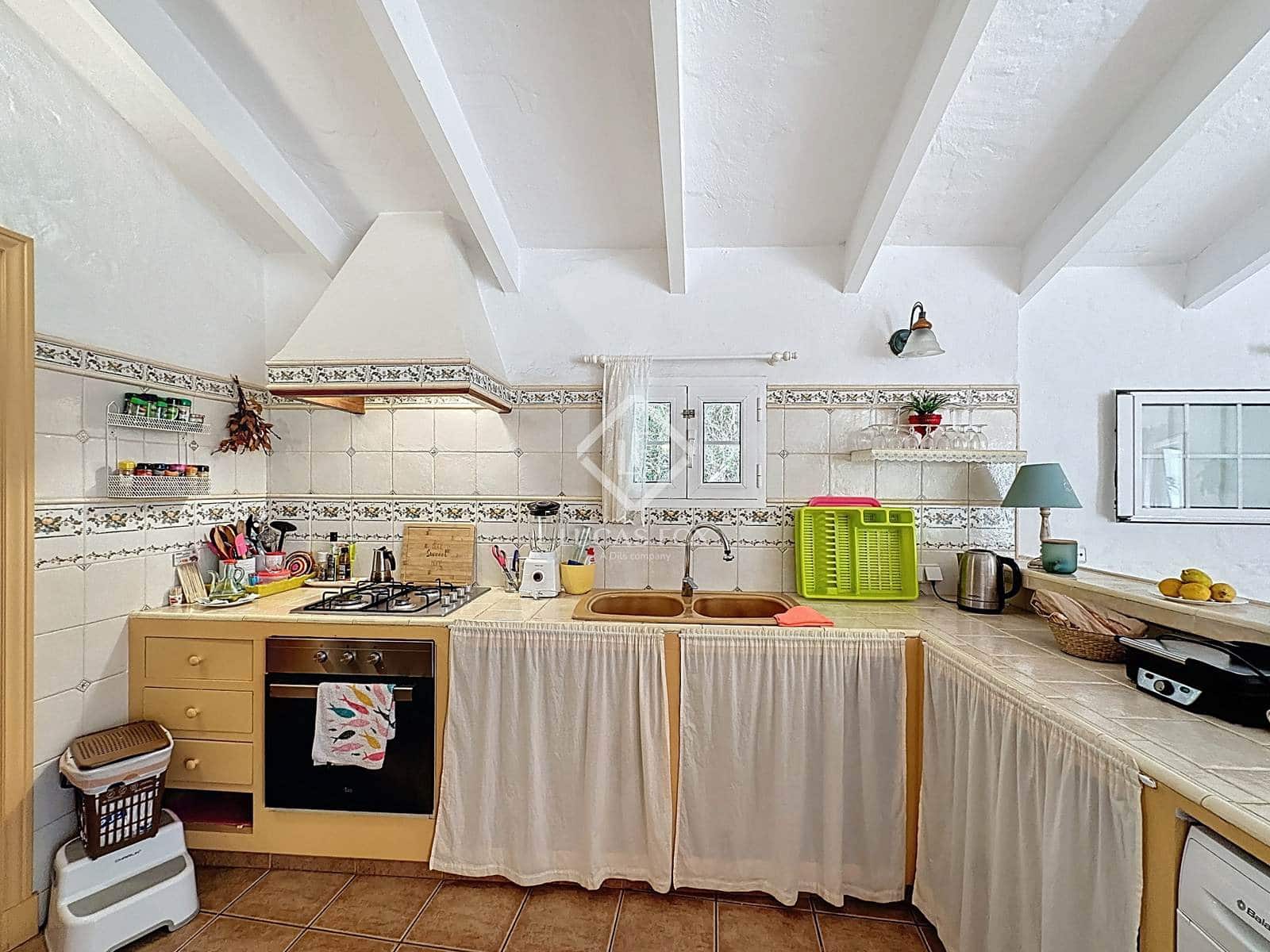 7 slaapkamer Finca/Landhuis te koop in Mahon / Mao met zwembad garage - € 2.400.000 (Ref: 9418816)