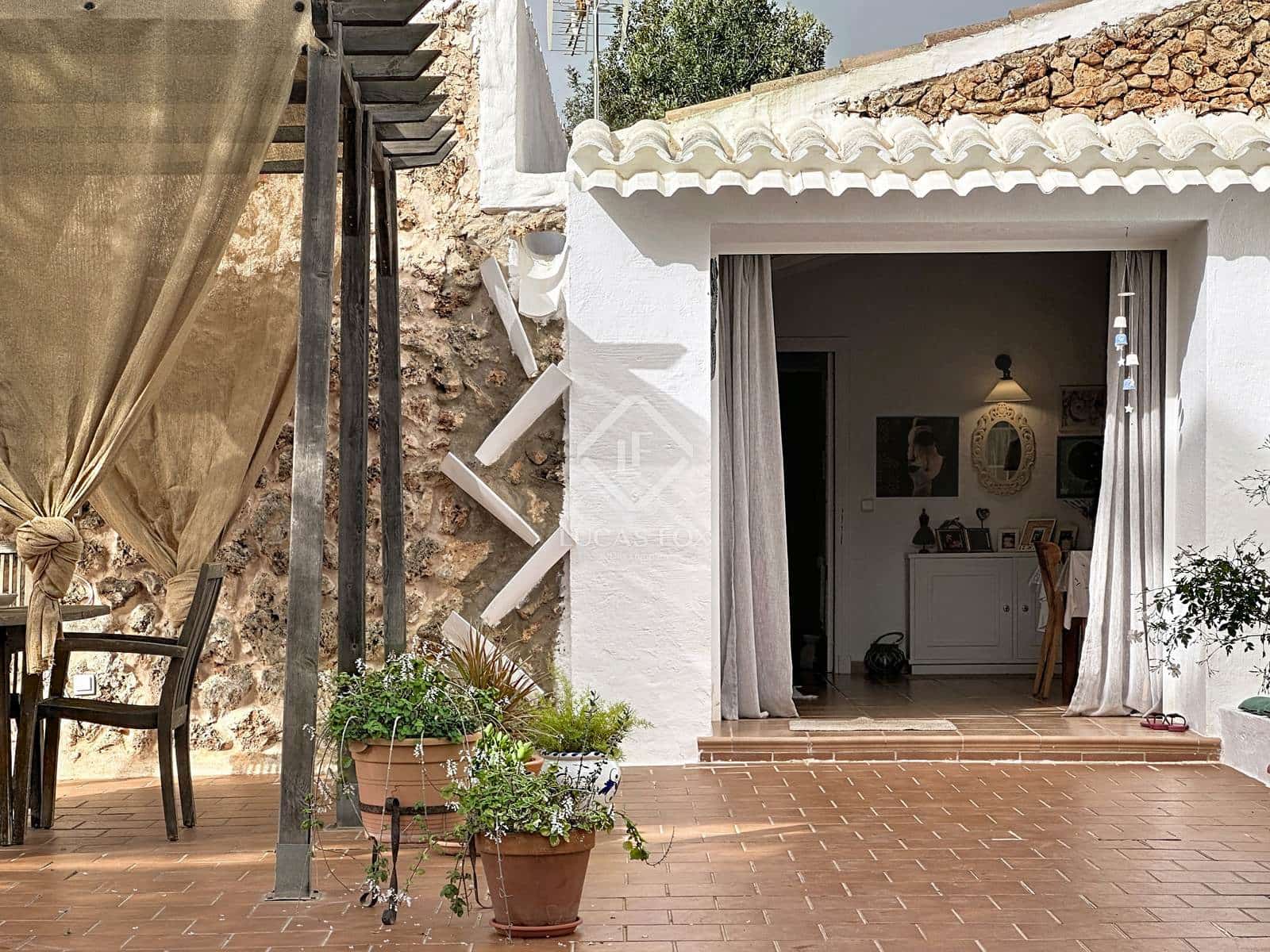 7 slaapkamer Finca/Landhuis te koop in Mahon / Mao met zwembad garage - € 2.400.000 (Ref: 9418816)