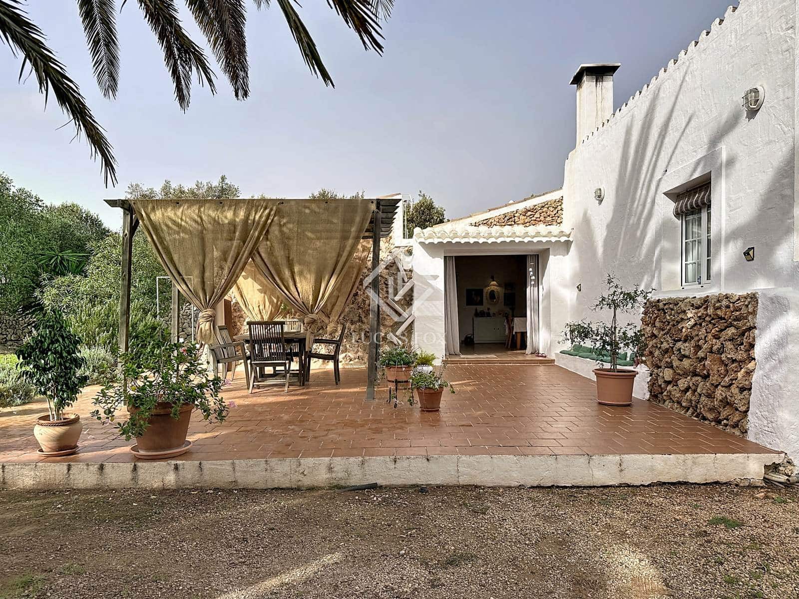 7 slaapkamer Finca/Landhuis te koop in Mahon / Mao met zwembad garage - € 2.400.000 (Ref: 9418816)