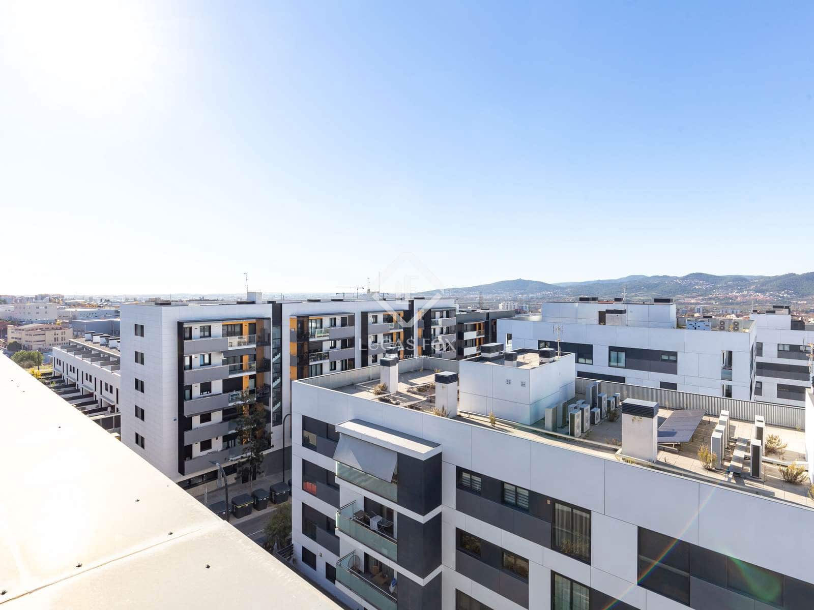 4 makuuhuone Huoneisto myytävänä paikassa Sant Just Desvern mukana uima-altaan 
autotalli - 849 000 € (Ref: 9418817)