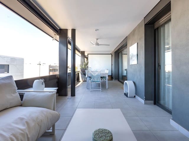 4 bedroom Apartment for sale in Sant Just Desvern with pool garage - € 849,000 (Ref: 9418817)