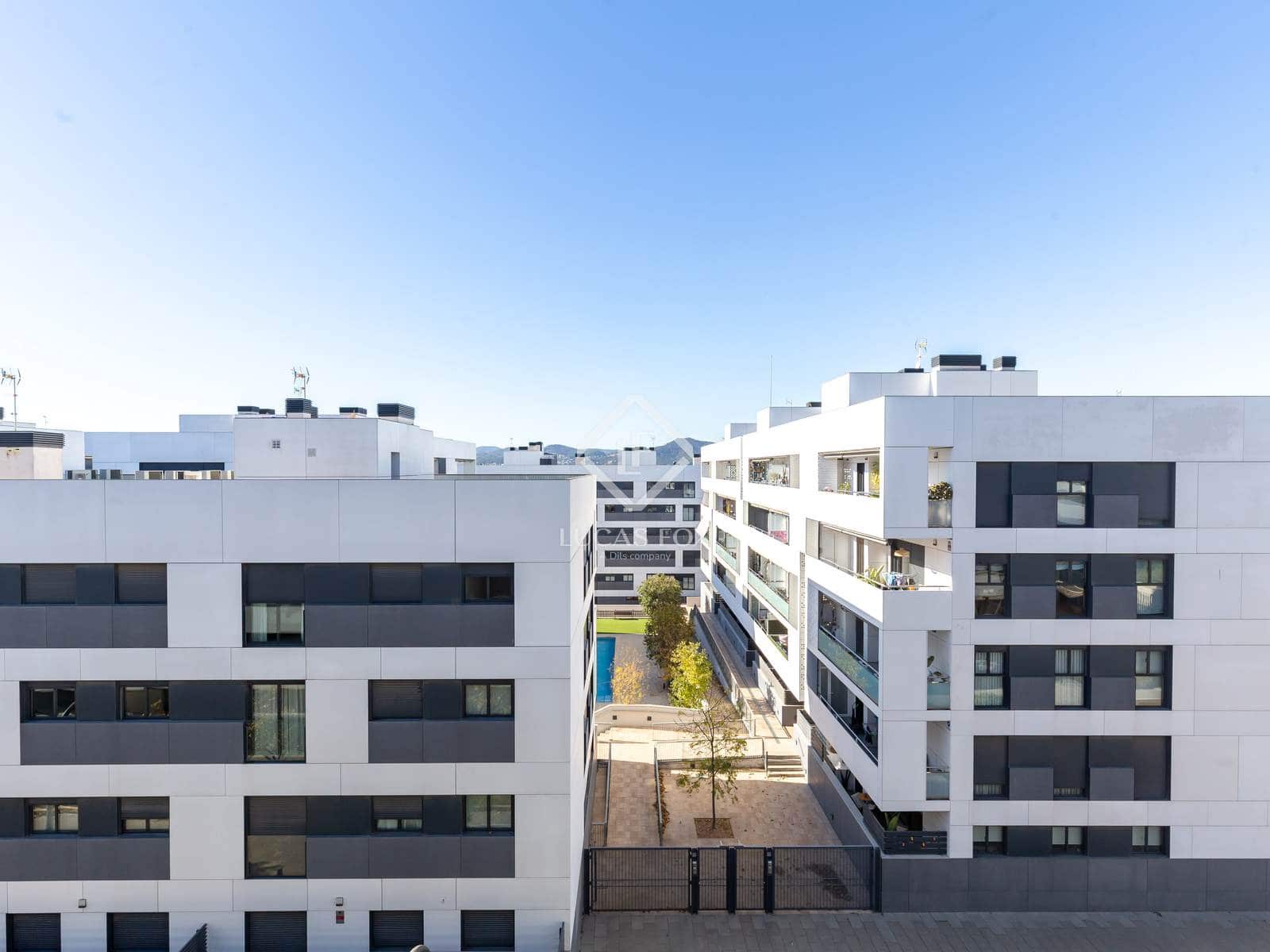 4 makuuhuone Huoneisto myytävänä paikassa Sant Just Desvern mukana uima-altaan 
autotalli - 849 000 € (Ref: 9418817)