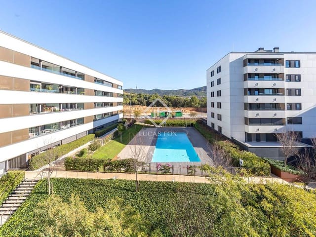 4 bedroom Apartment for sale in Sant Just Desvern with pool garage - € 849,000 (Ref: 9418817)