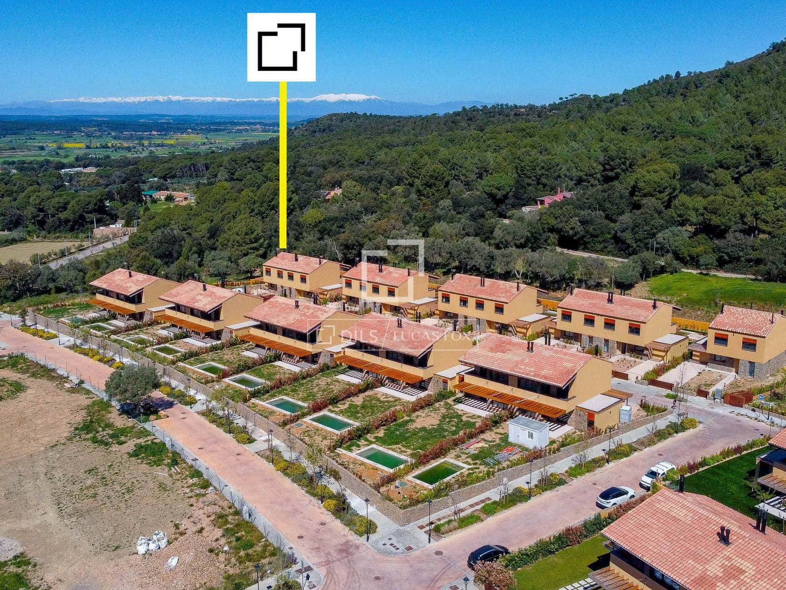 4 soverom Villa til salgs i Regencos med svømmebasseng garasje - € 883 500 (Ref: 9420464)
