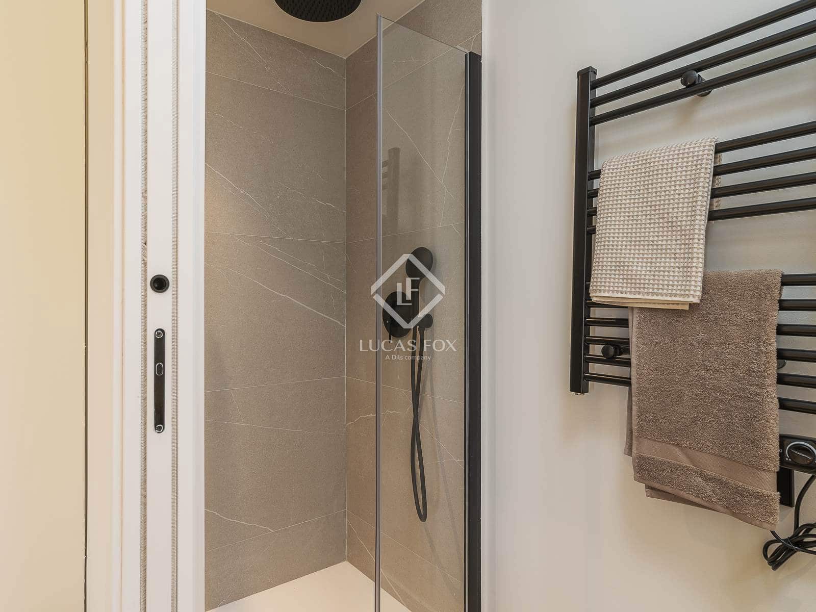 3 slaapkamer Appartement te koop in Barcelona stad - € 870.000 (Ref: 9426189)