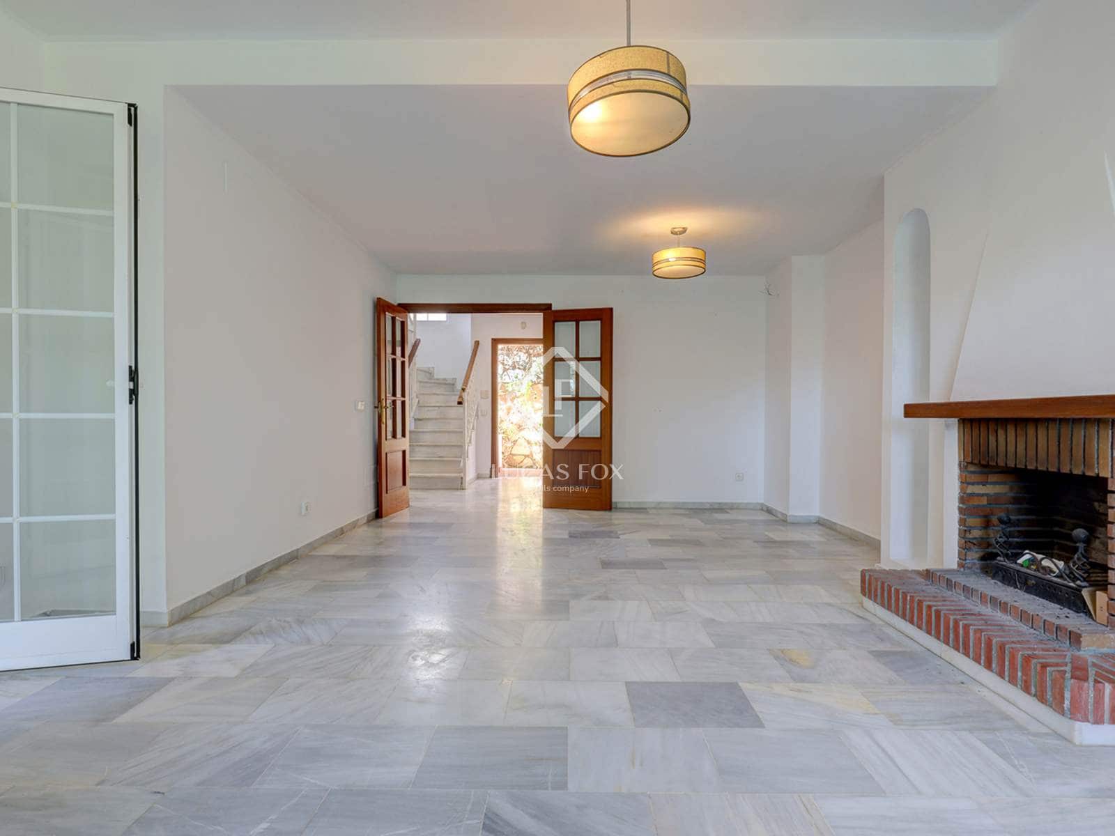 3 slaapkamer Villa te koop in Elviria met garage - € 695.000 (Ref: 9426190)