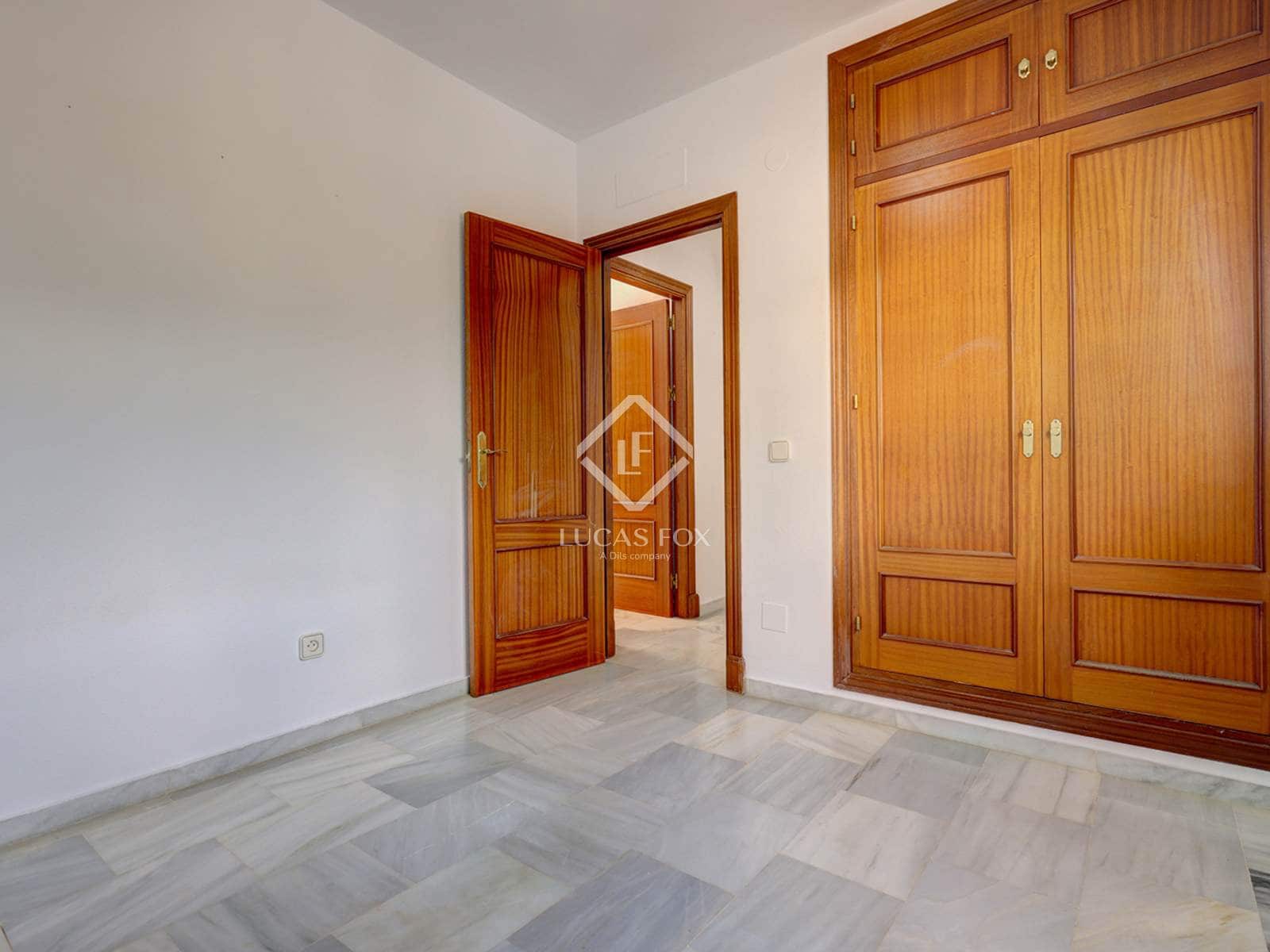 3 slaapkamer Villa te koop in Elviria met garage - € 695.000 (Ref: 9426190)