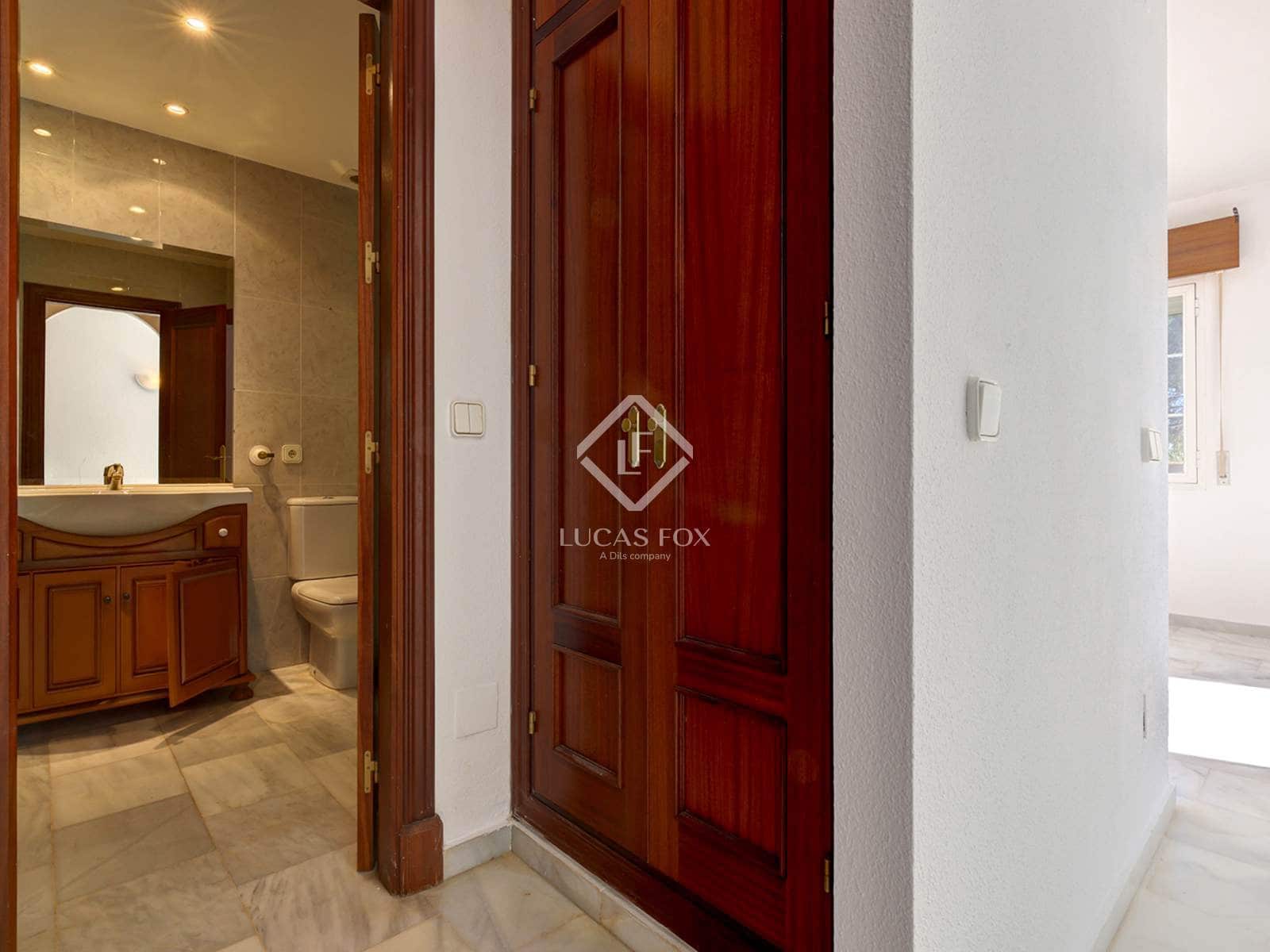 3 slaapkamer Villa te koop in Elviria met garage - € 695.000 (Ref: 9426190)