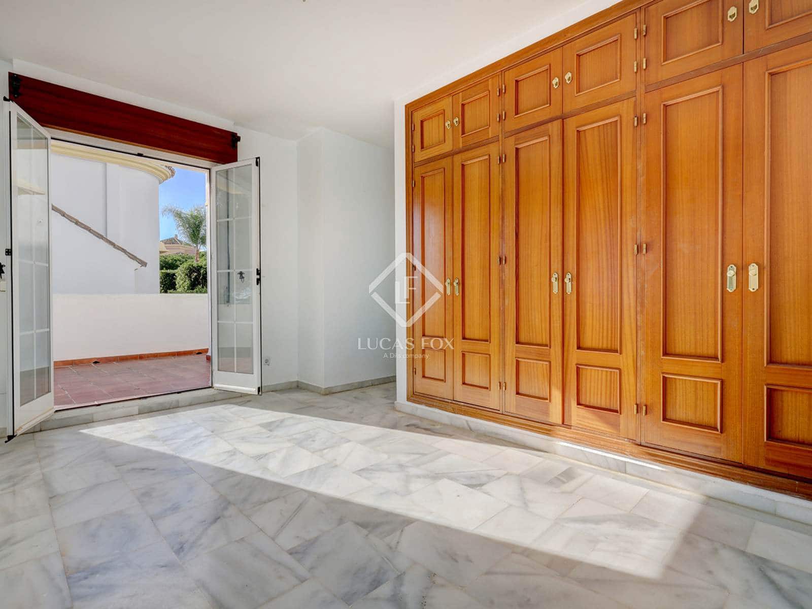 3 slaapkamer Villa te koop in Elviria met garage - € 695.000 (Ref: 9426190)