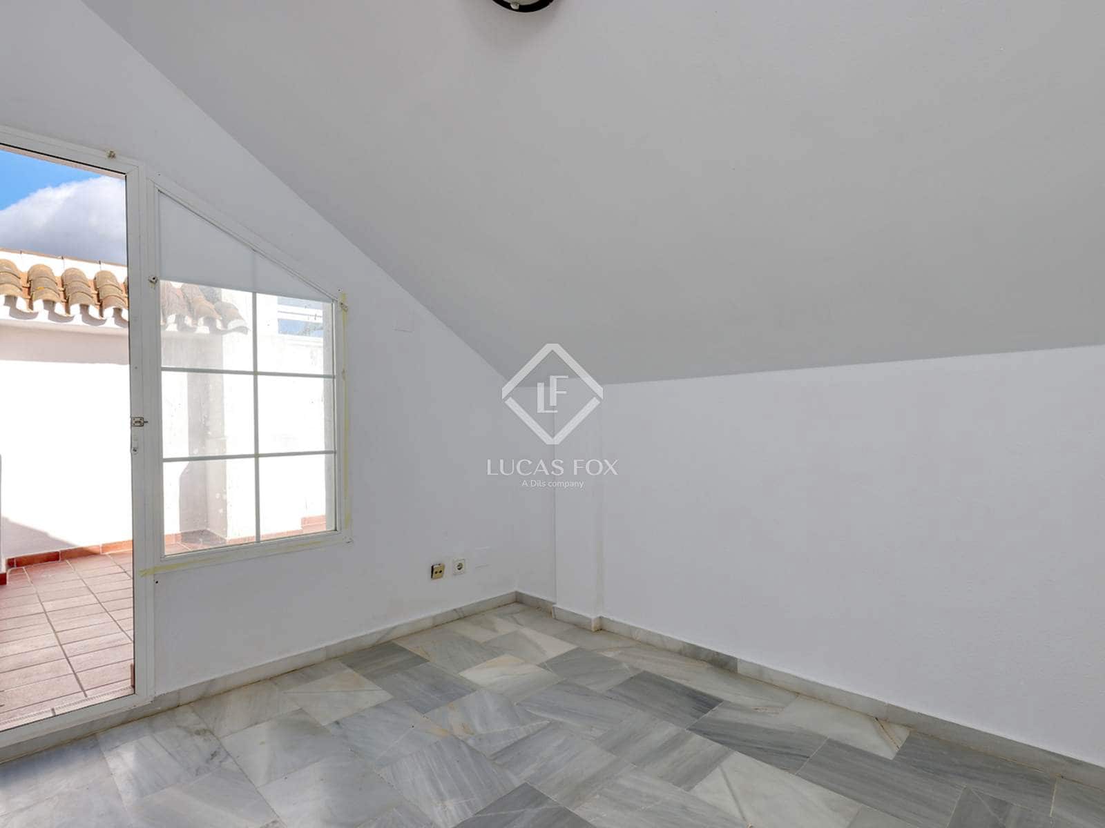 3 slaapkamer Villa te koop in Elviria met garage - € 695.000 (Ref: 9426190)