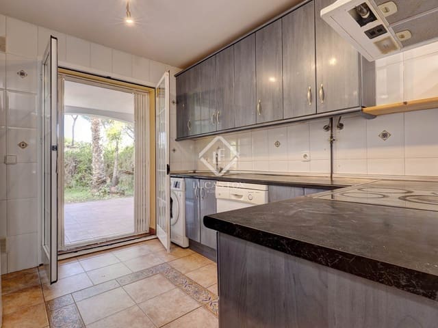 3 makuuhuone Huvila myytävänä paikassa Elviria, Marbella mukana 
autotalli - 695 000 € (Ref: 9426190)