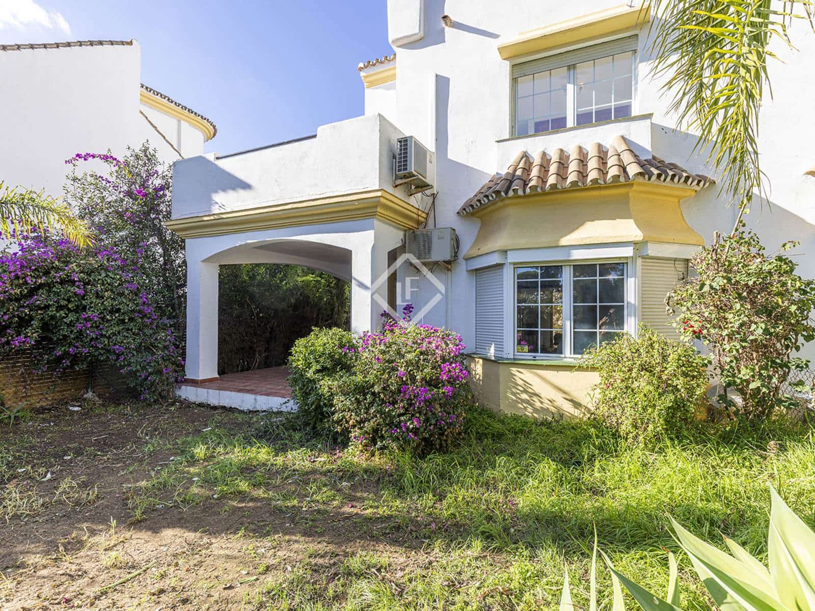 3 slaapkamer Villa te koop in Elviria met garage - € 695.000 (Ref: 9426190)