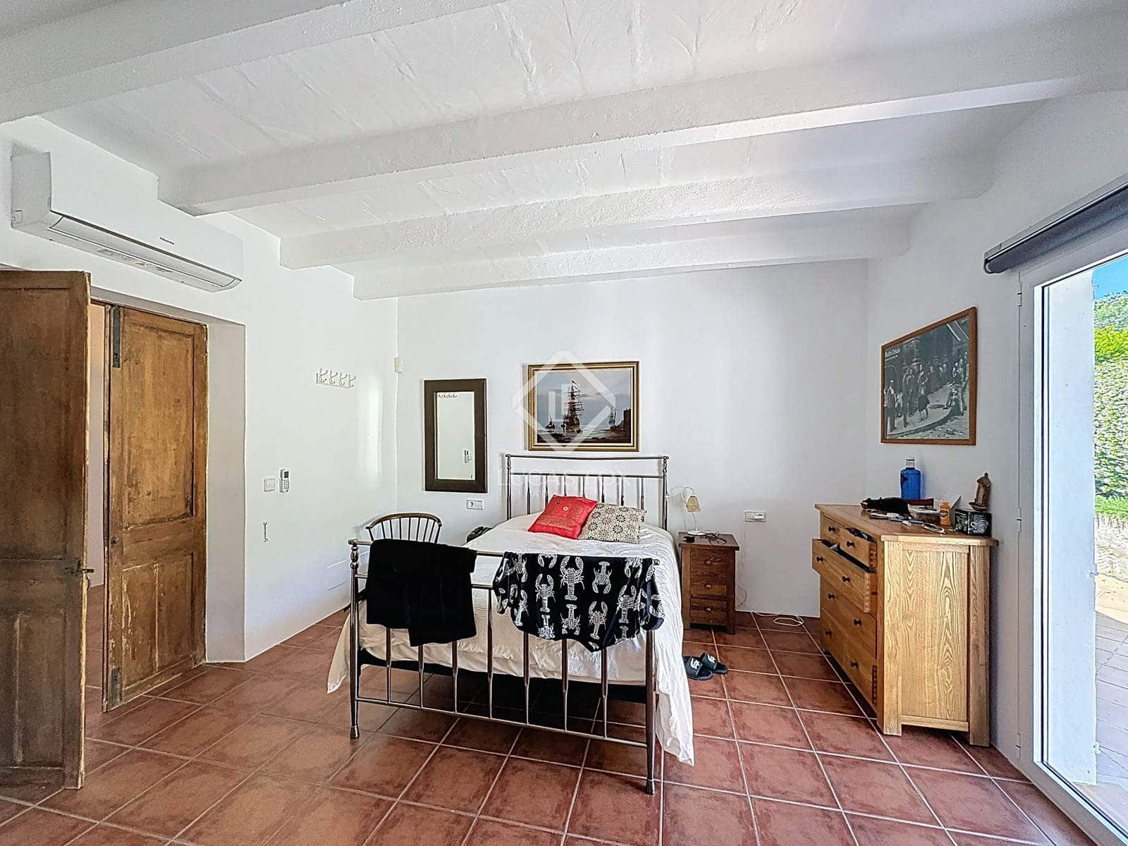 7 sypialnia Finka/Dom wiejski na sprzedaż w Es Castell z basenem garażem - 2 750 000 € (Ref: 9426191)