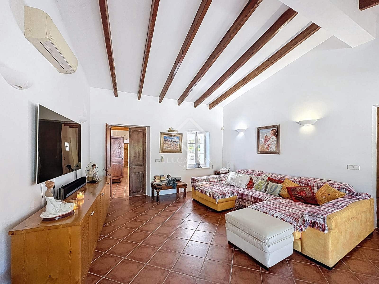 7 sypialnia Finka/Dom wiejski na sprzedaż w Es Castell z basenem garażem - 2 750 000 € (Ref: 9426191)