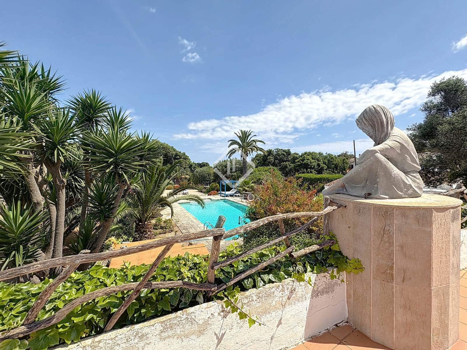 7 sypialnia Finka/Dom wiejski na sprzedaż w Es Castell z basenem garażem - 2 750 000 € (Ref: 9426191)