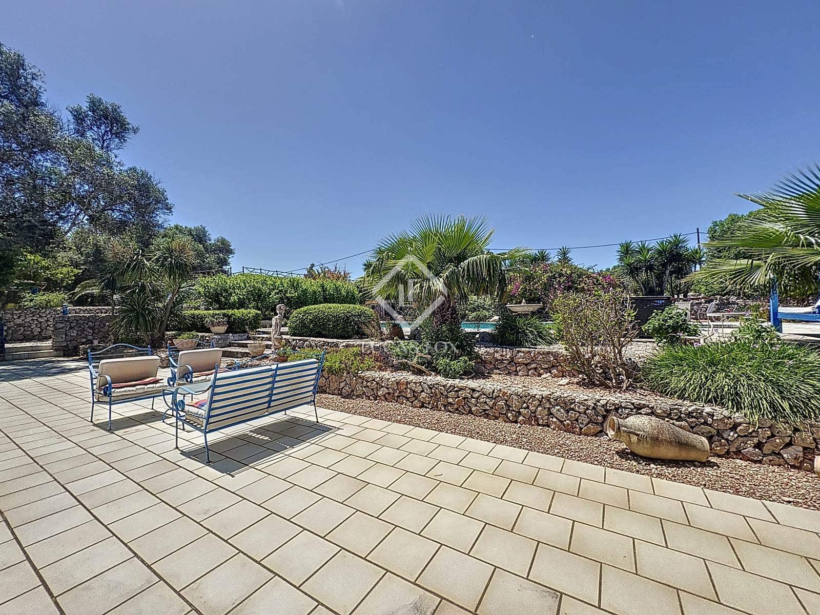 7 sypialnia Finka/Dom wiejski na sprzedaż w Es Castell z basenem garażem - 2 750 000 € (Ref: 9426191)