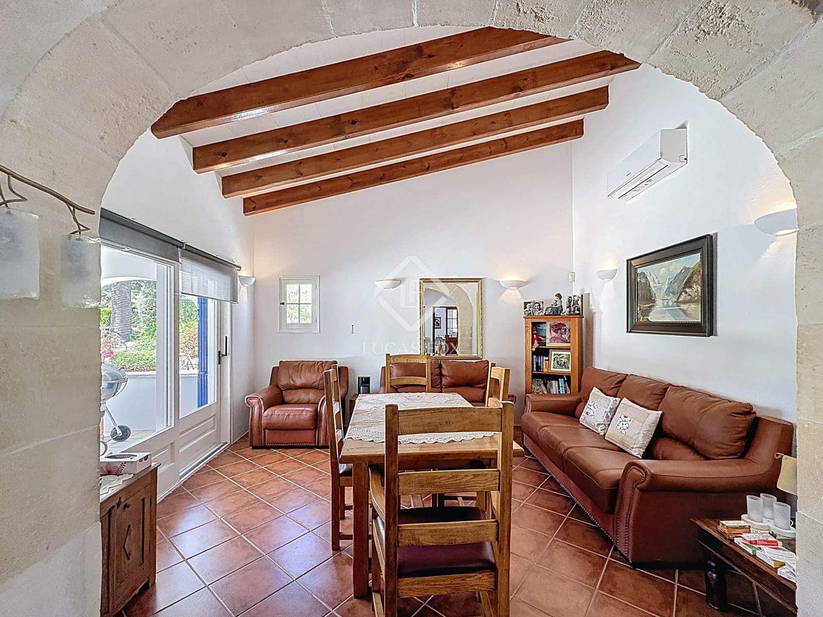 7 sypialnia Finka/Dom wiejski na sprzedaż w Es Castell z basenem garażem - 2 750 000 € (Ref: 9426191)