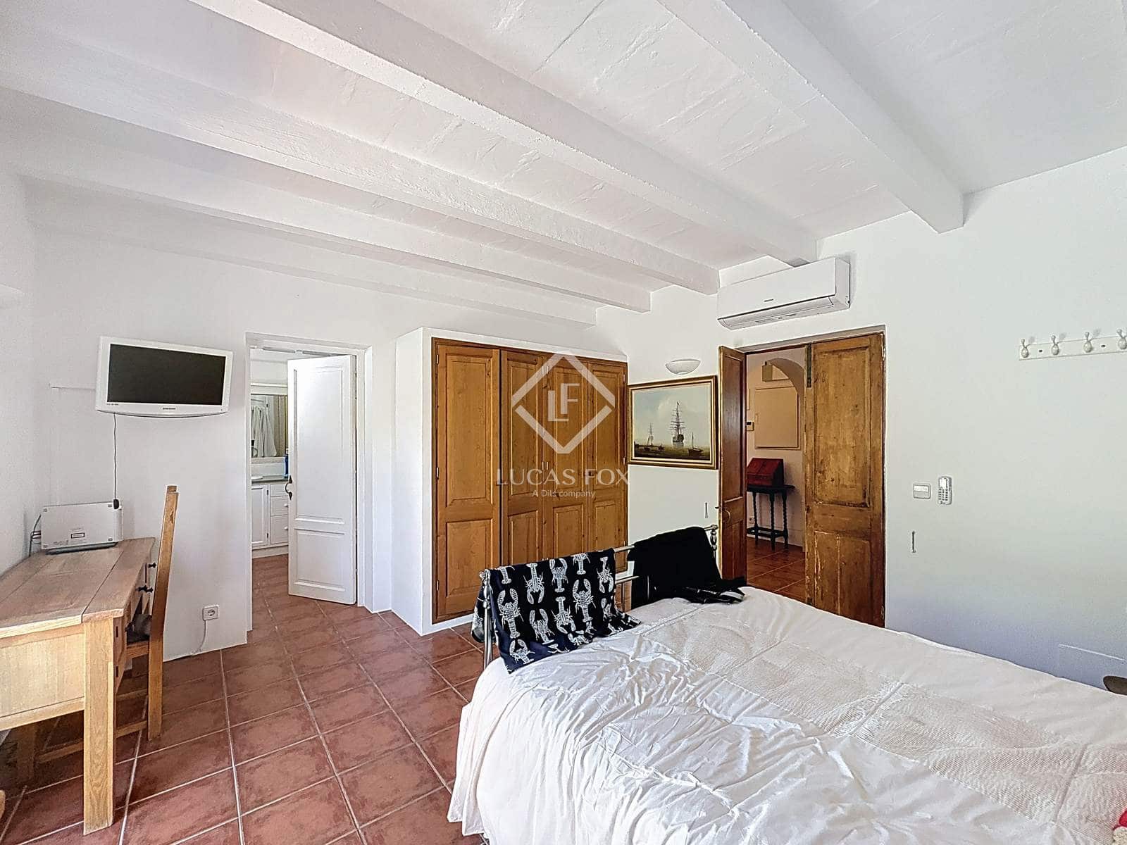 7 sypialnia Finka/Dom wiejski na sprzedaż w Es Castell z basenem garażem - 2 750 000 € (Ref: 9426191)