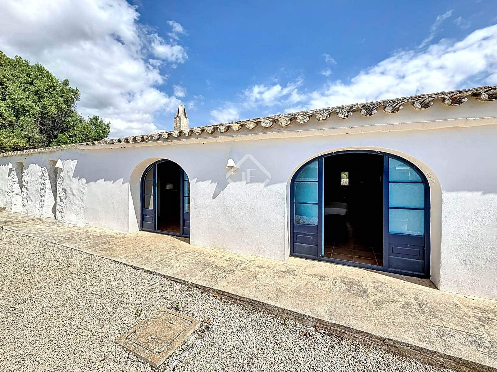 7 sypialnia Finka/Dom wiejski na sprzedaż w Es Castell z basenem garażem - 2 750 000 € (Ref: 9426191)