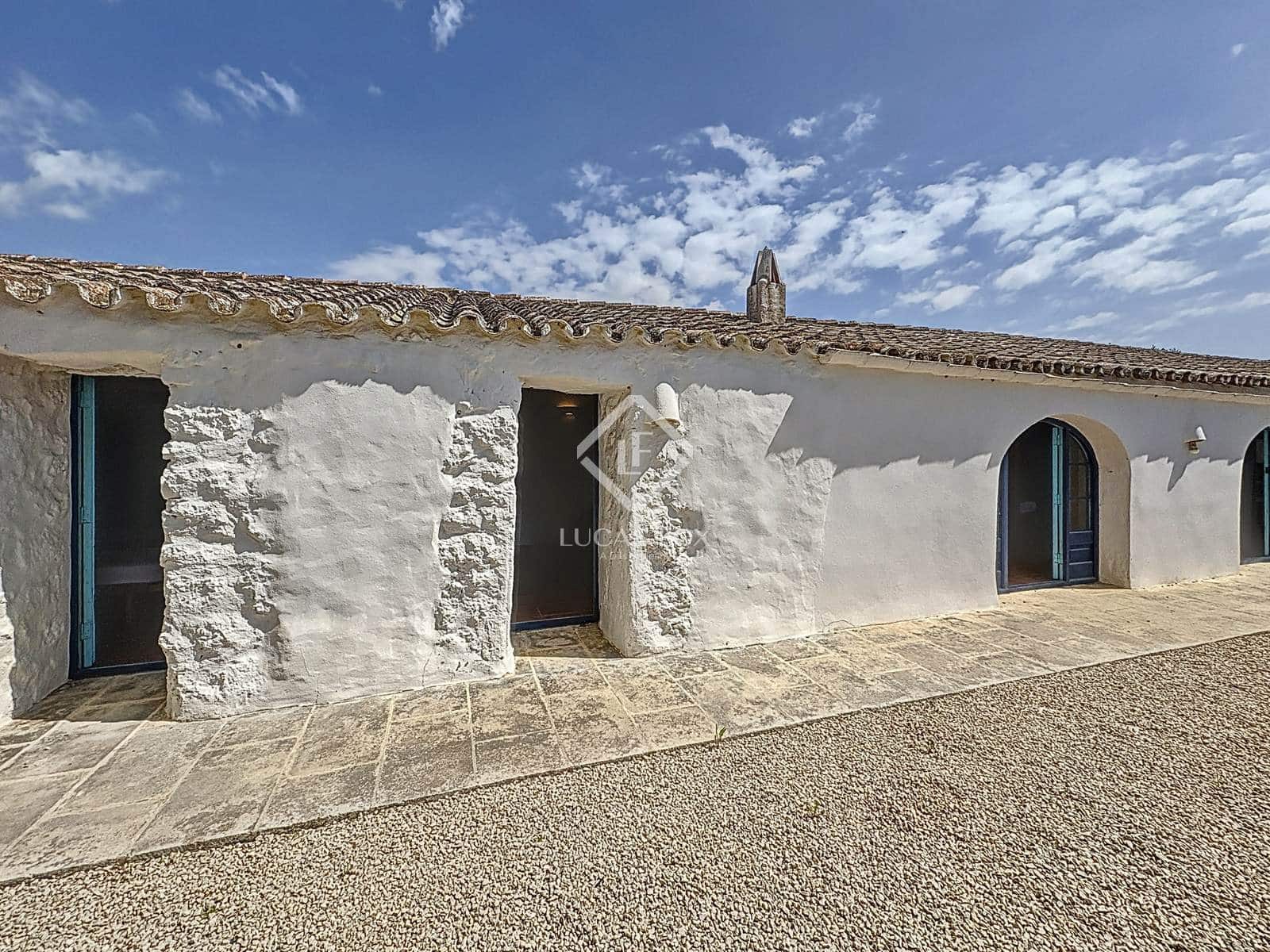 7 sypialnia Finka/Dom wiejski na sprzedaż w Es Castell z basenem garażem - 2 750 000 € (Ref: 9426191)