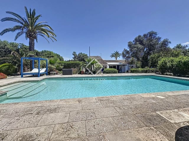 7 slaapkamer Finca/Landhuis te koop in Es Castell met zwembad garage - € 2.750.000 (Ref: 9426191)