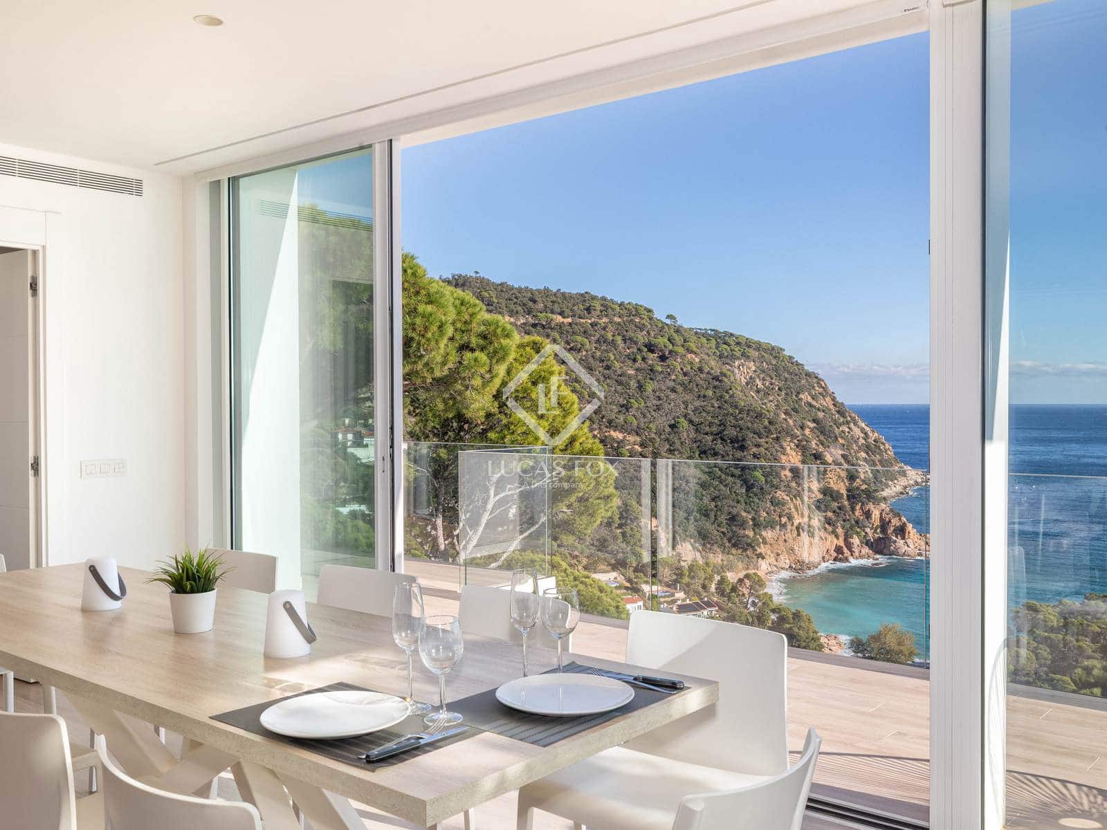 6 bedroom Villa for sale in Sant Feliu de Guixols with pool garage - € 3,850,000 (Ref: 9426192)