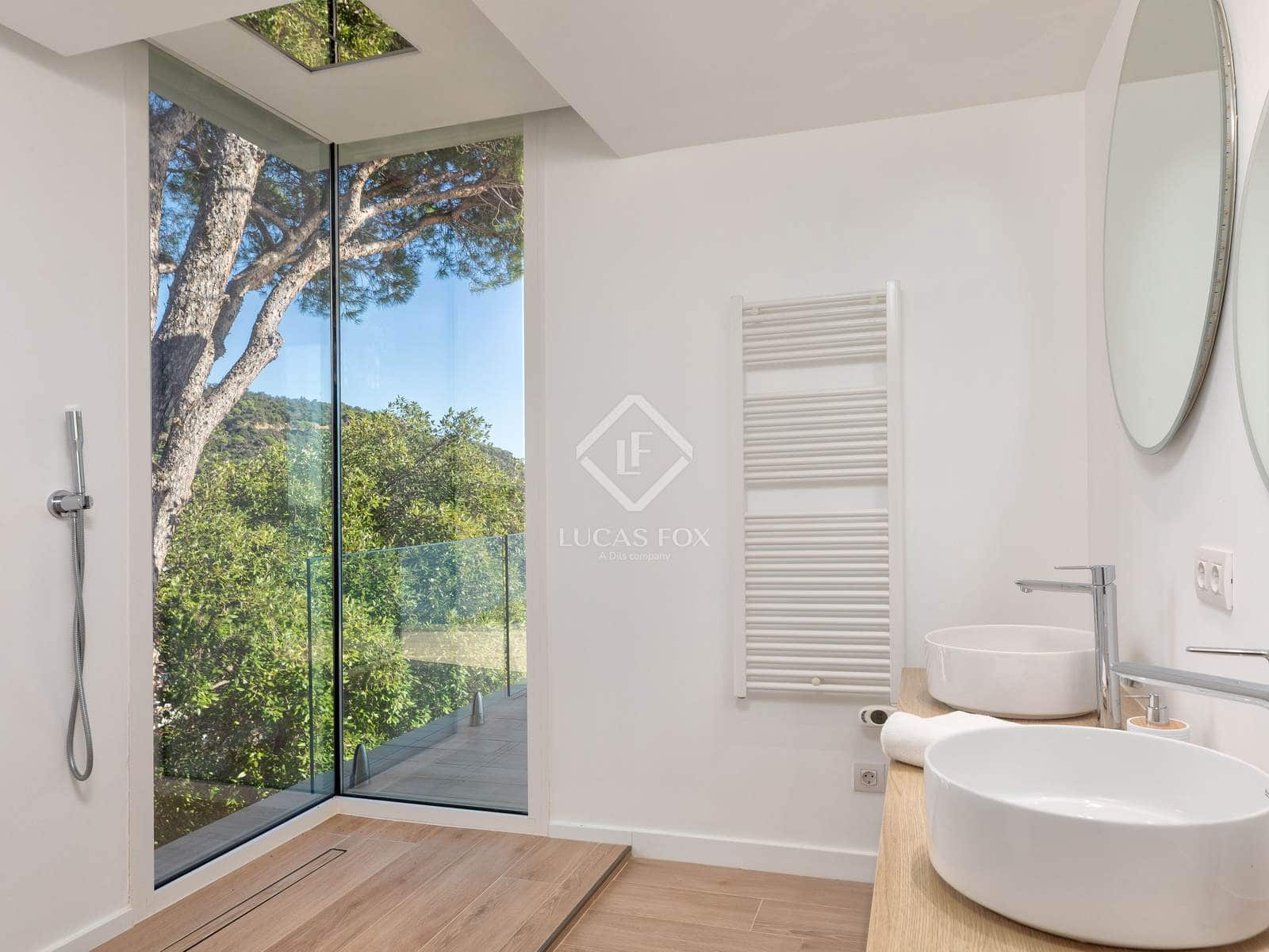 6 bedroom Villa for sale in Sant Feliu de Guixols with pool garage - € 3,850,000 (Ref: 9426192)