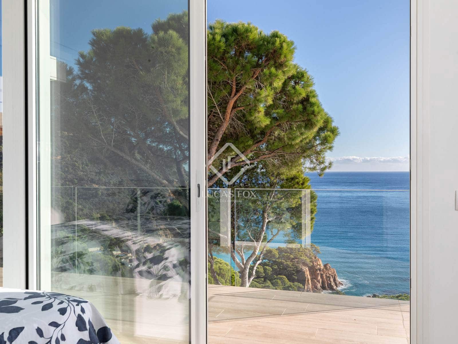 6 bedroom Villa for sale in Sant Feliu de Guixols with pool garage - € 3,850,000 (Ref: 9426192)