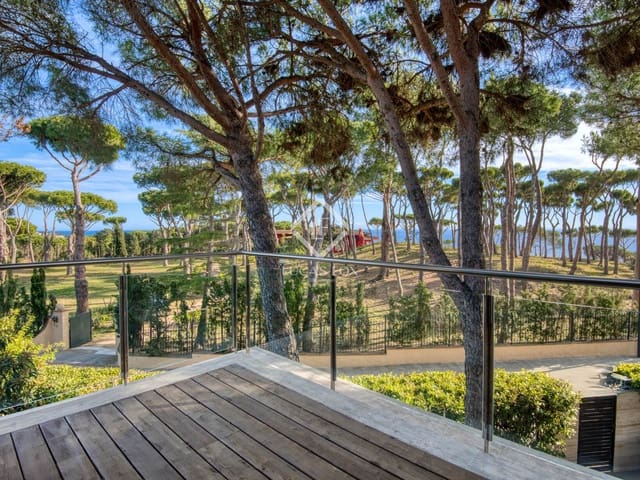 Chalet de 5 habitaciones en Sant Feliu de Guíxols en venta con piscina garaje - 3.000.000 € (Ref: 9426193)