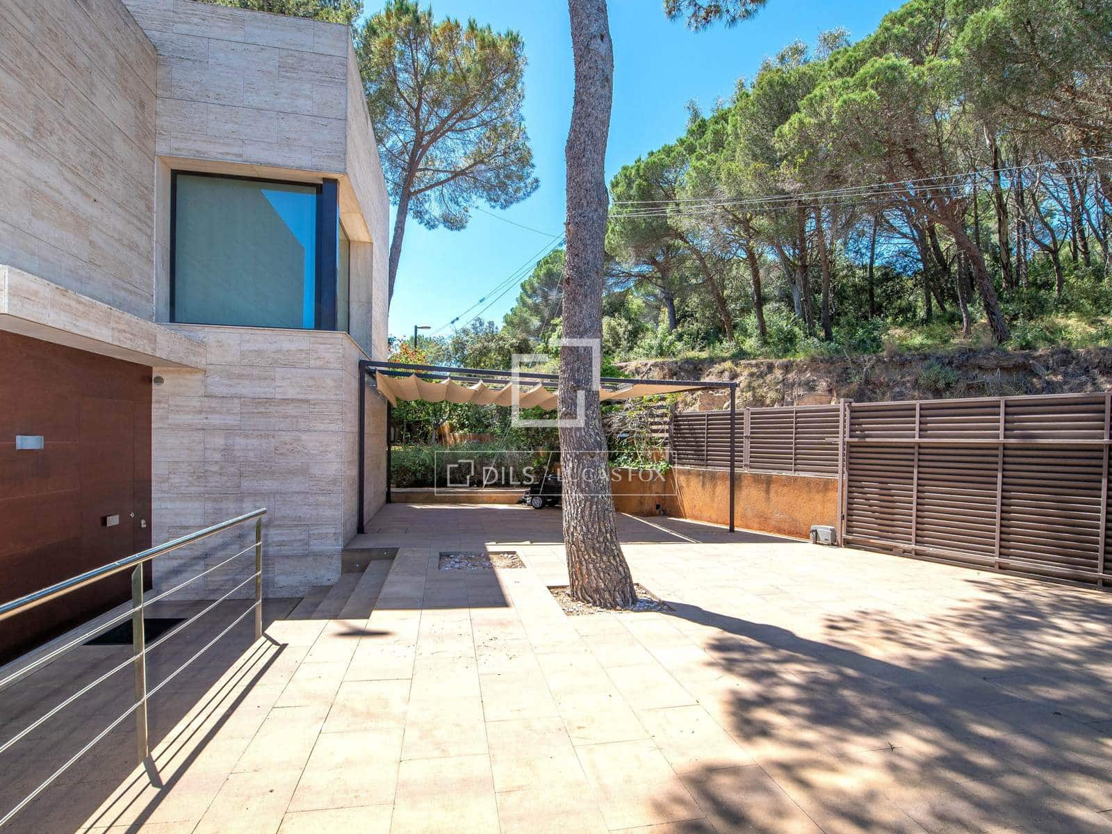 5 bedroom Villa for sale in Sant Feliu de Guixols with pool garage - € 2,700,000 (Ref: 9426193)