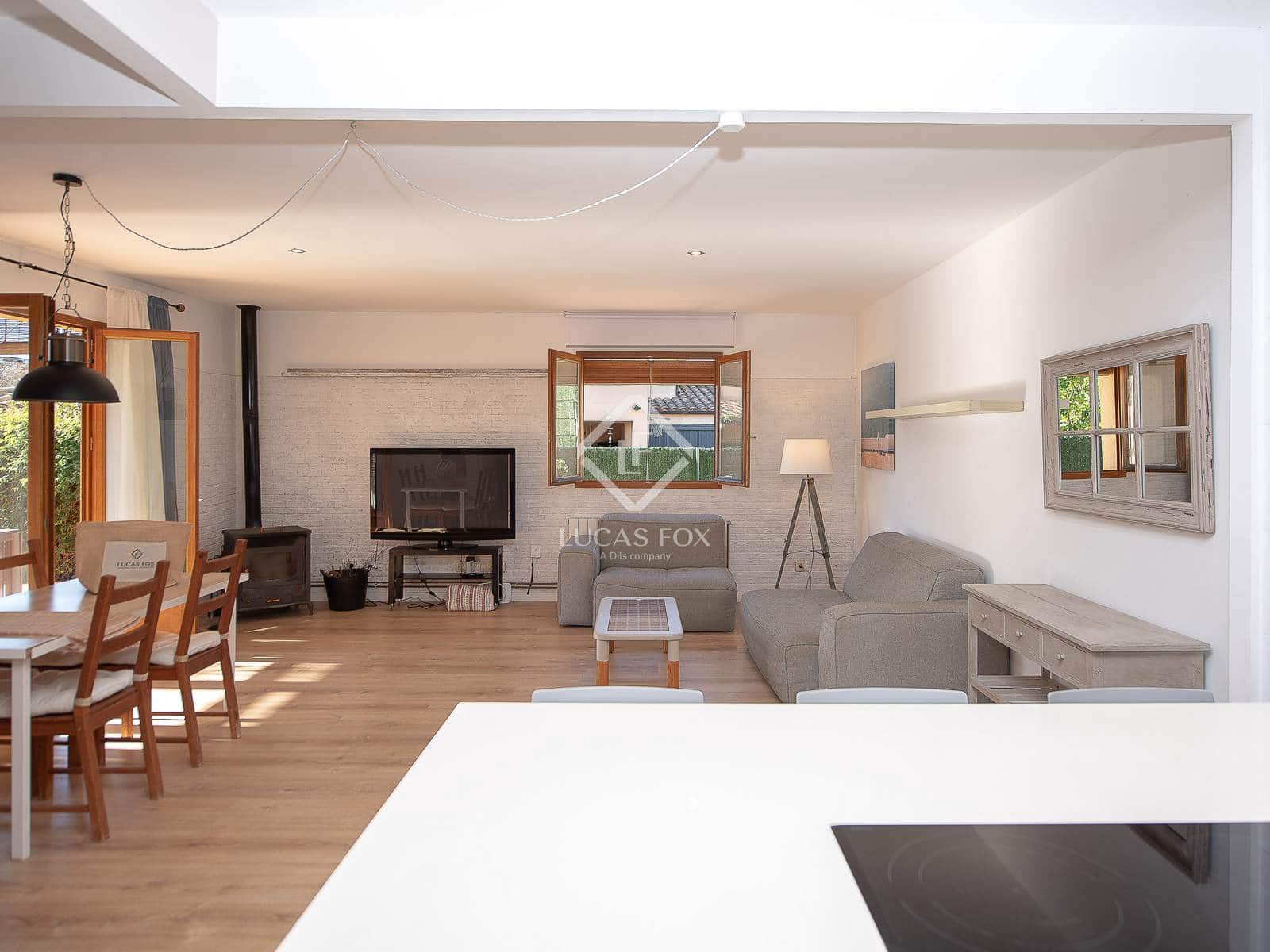 Chalet de 3 habitaciones en Santa Cristina d'Aro en venta con piscina - 520.000 € (Ref: 9426489)