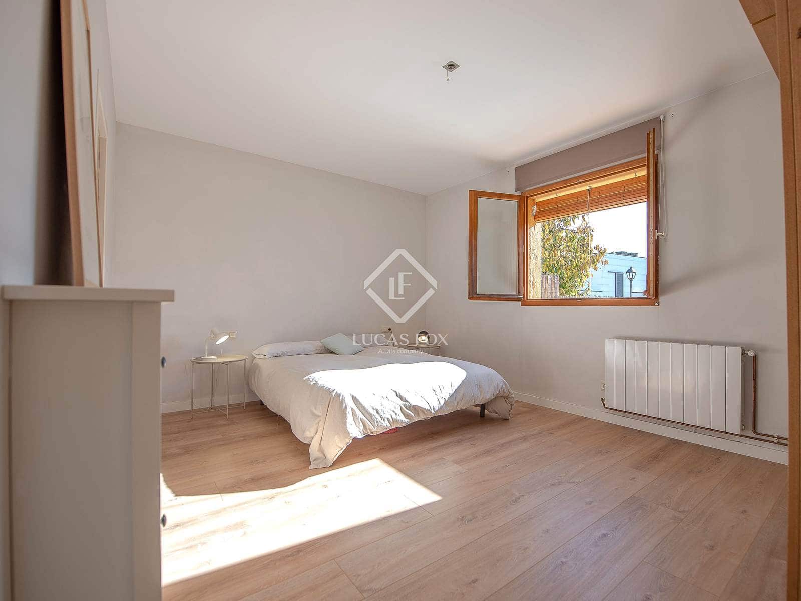 Chalet de 3 habitaciones en Santa Cristina d'Aro en venta con piscina - 520.000 € (Ref: 9426489)