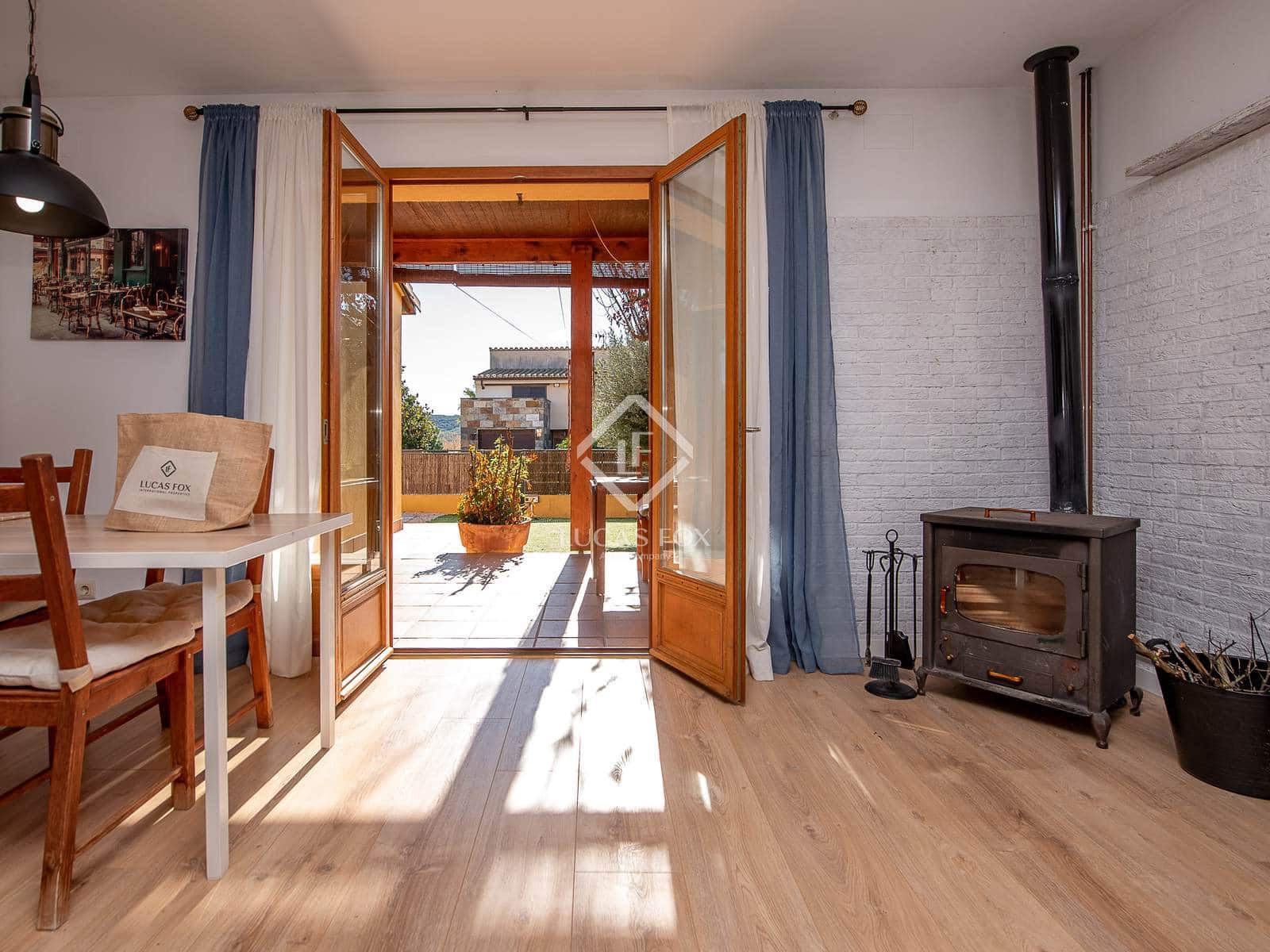 Chalet de 3 habitaciones en Santa Cristina d'Aro en venta con piscina - 520.000 € (Ref: 9426489)