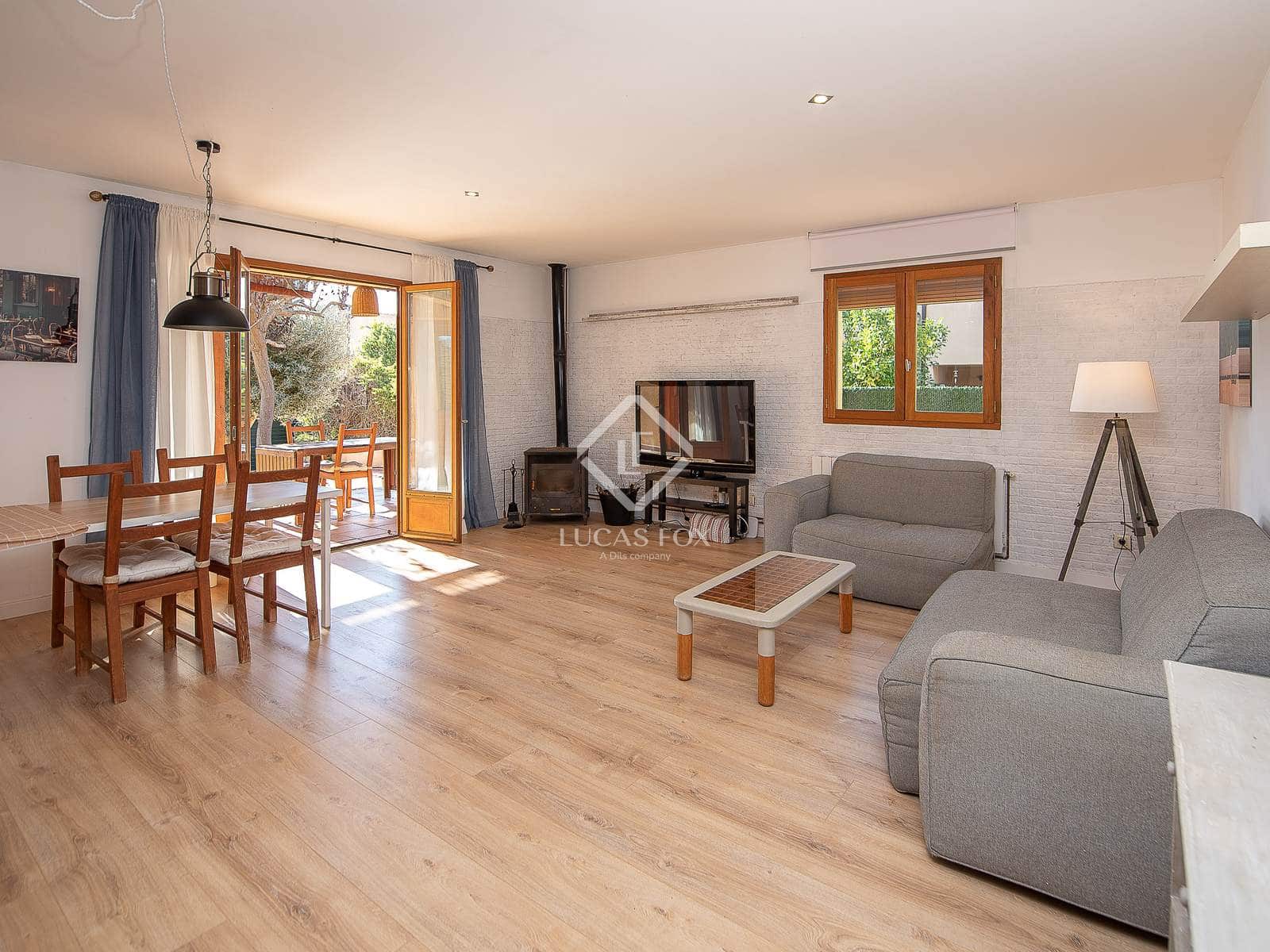 Chalet de 3 habitaciones en Santa Cristina d'Aro en venta con piscina - 520.000 € (Ref: 9426489)