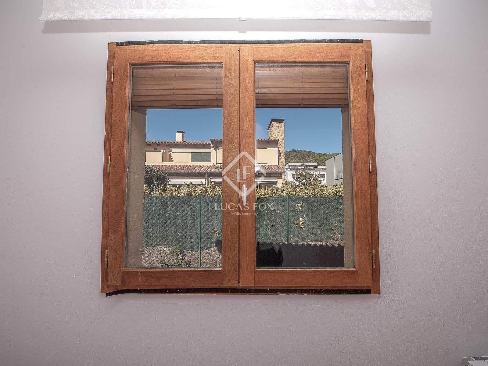 Chalet de 3 habitaciones en Santa Cristina d'Aro en venta con piscina - 520.000 € (Ref: 9426489)