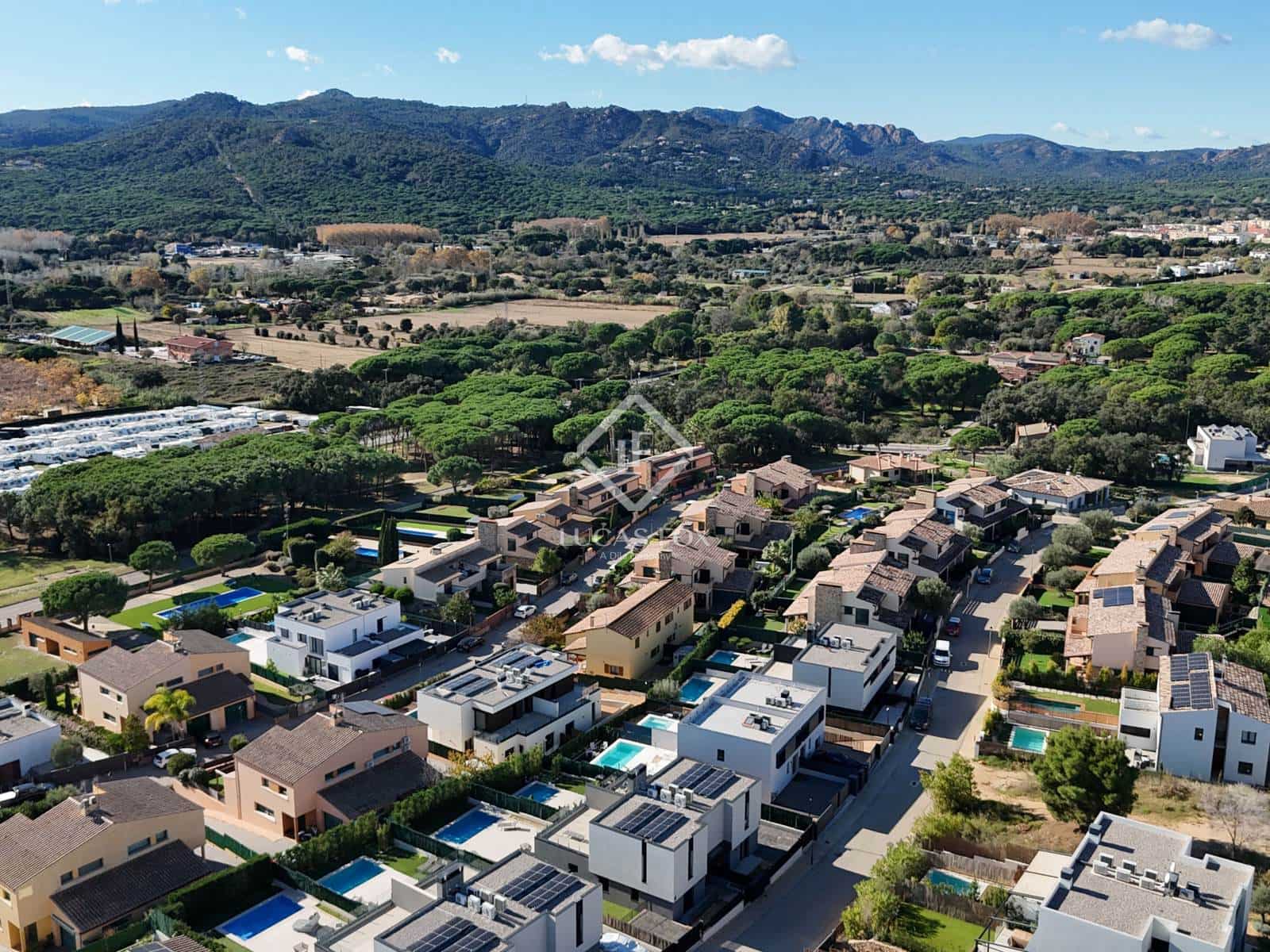 Chalet de 3 habitaciones en Santa Cristina d'Aro en venta con piscina - 520.000 € (Ref: 9426489)