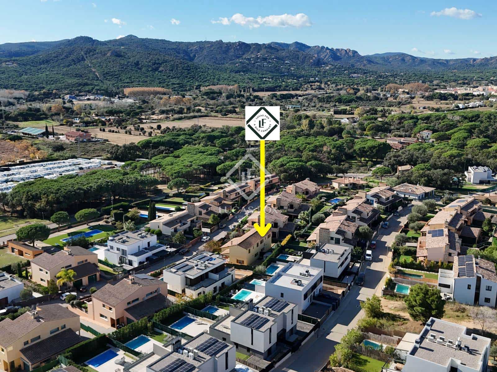 Chalet de 3 habitaciones en Santa Cristina d'Aro en venta con piscina - 520.000 € (Ref: 9426489)