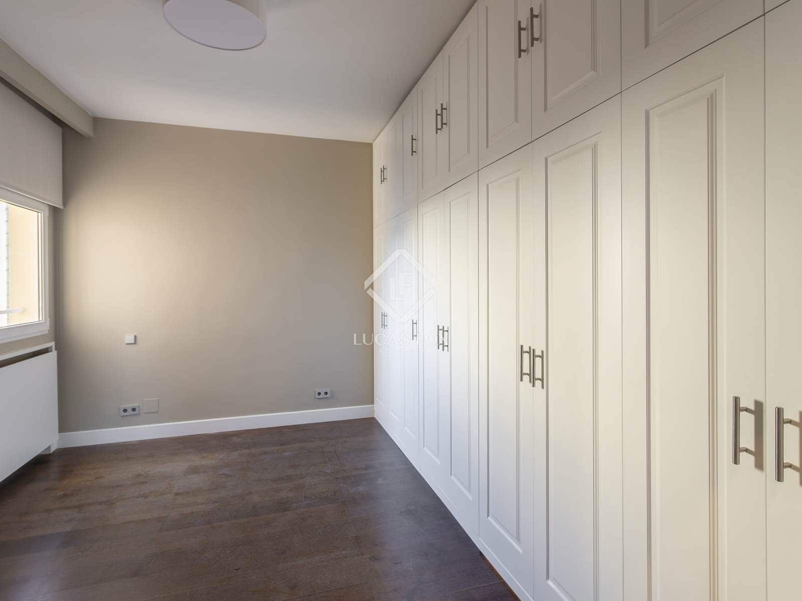 2 slaapkamer Appartement te huur in Madrid stad - € 2.100 (Ref: 9426597)