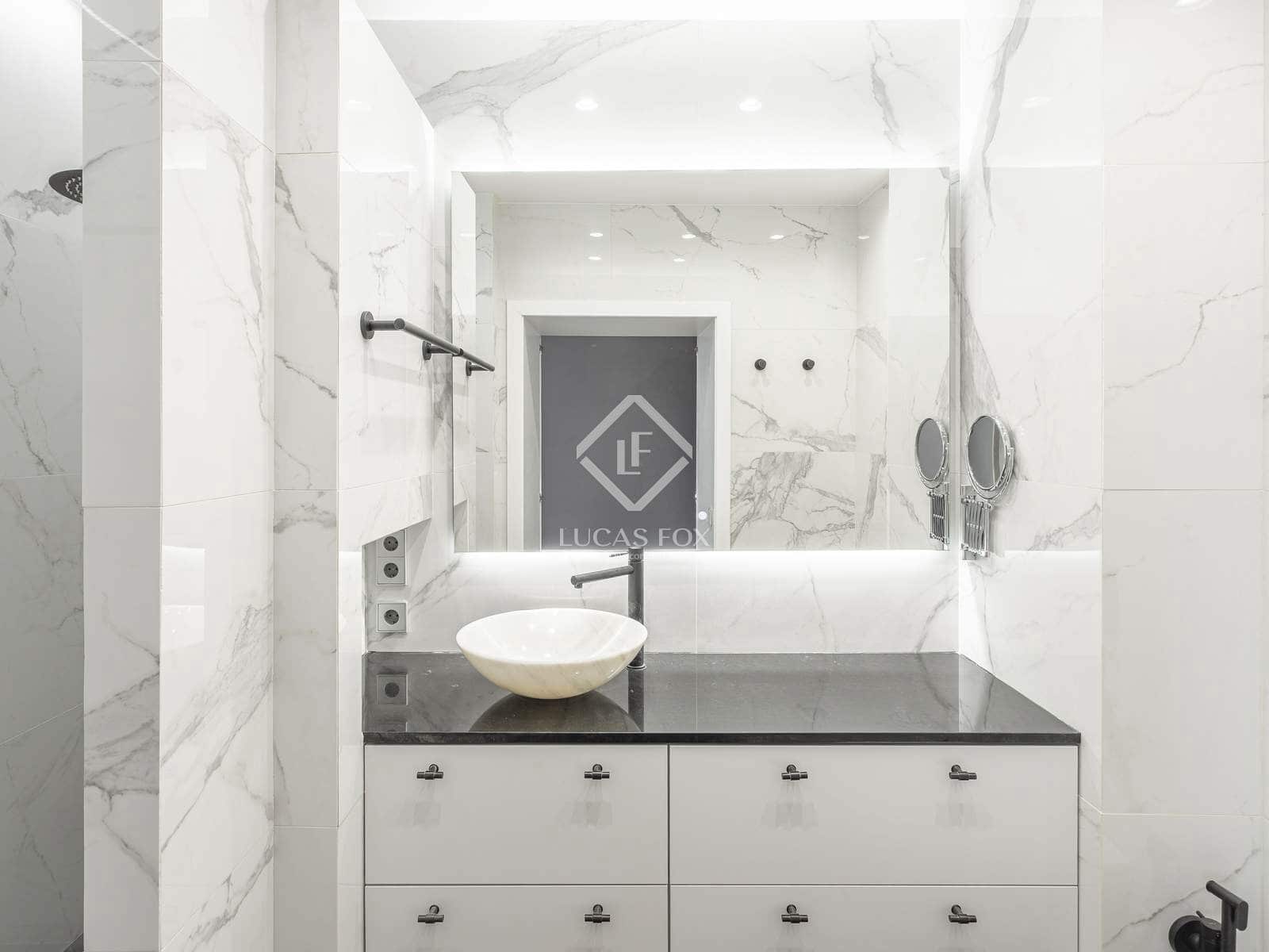 2 slaapkamer Appartement te huur in Madrid stad - € 2.100 (Ref: 9426597)