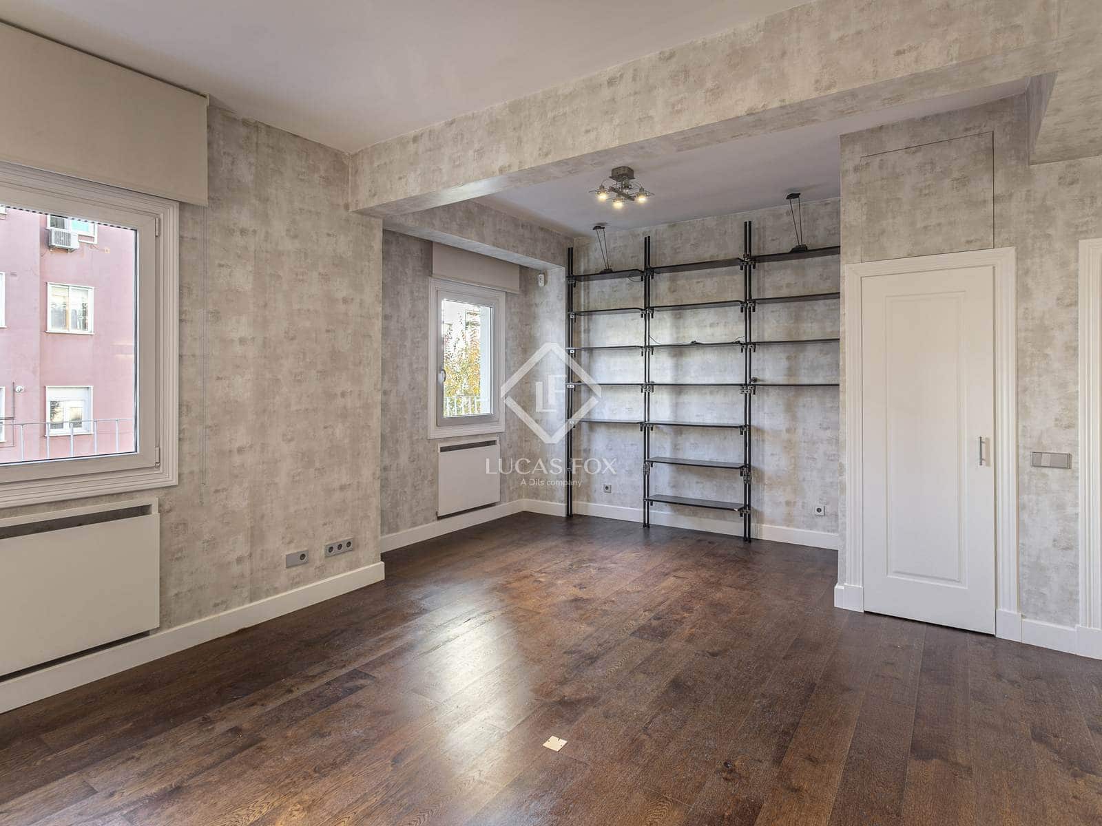 2 slaapkamer Appartement te huur in Madrid stad - € 2.100 (Ref: 9426597)