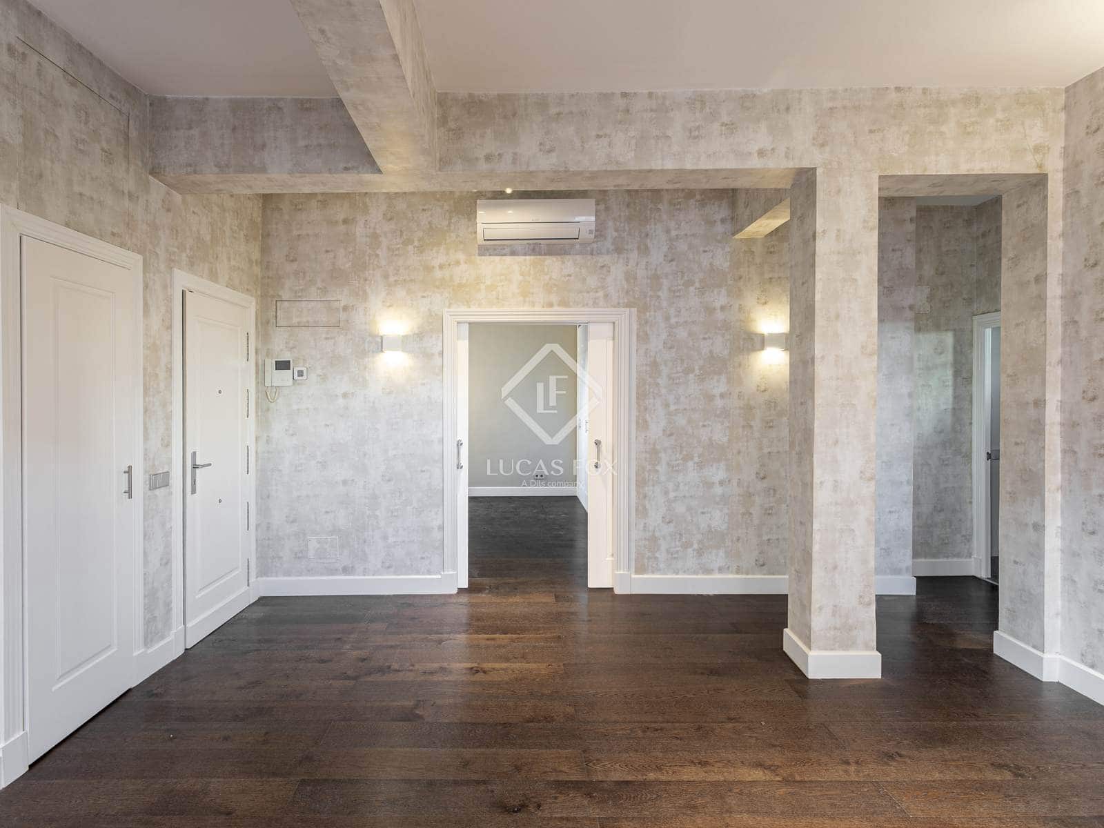 2 slaapkamer Appartement te huur in Madrid stad - € 2.100 (Ref: 9426597)