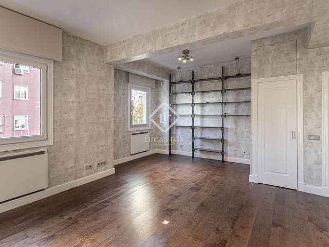 2 slaapkamer Appartement te huur in Arapiles, Madrid stad - € 2.100 (Ref: 9426597)