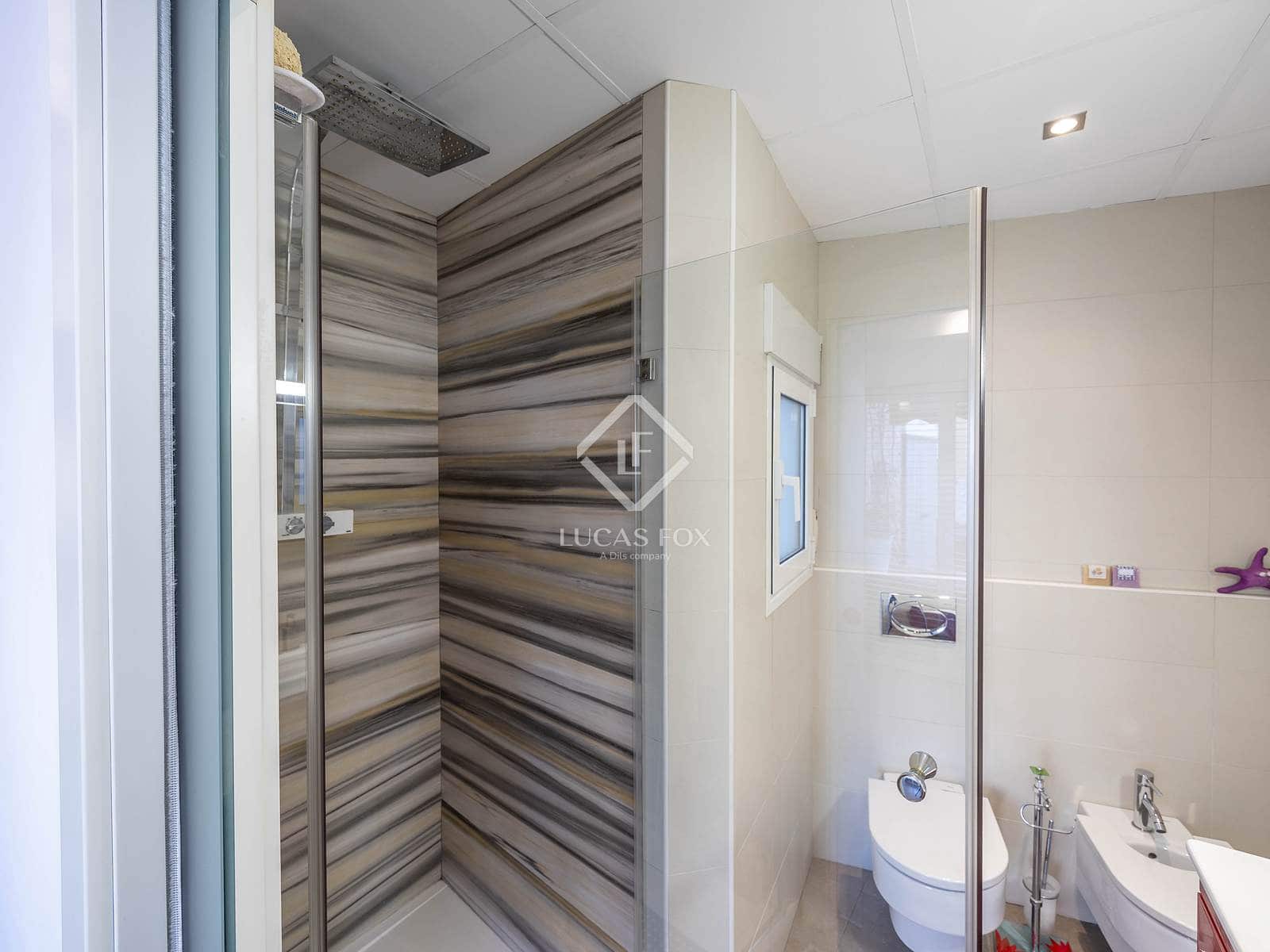 1 slaapkamer Penthouse te huur in Valencia stad - € 2.000 (Ref: 9426598)