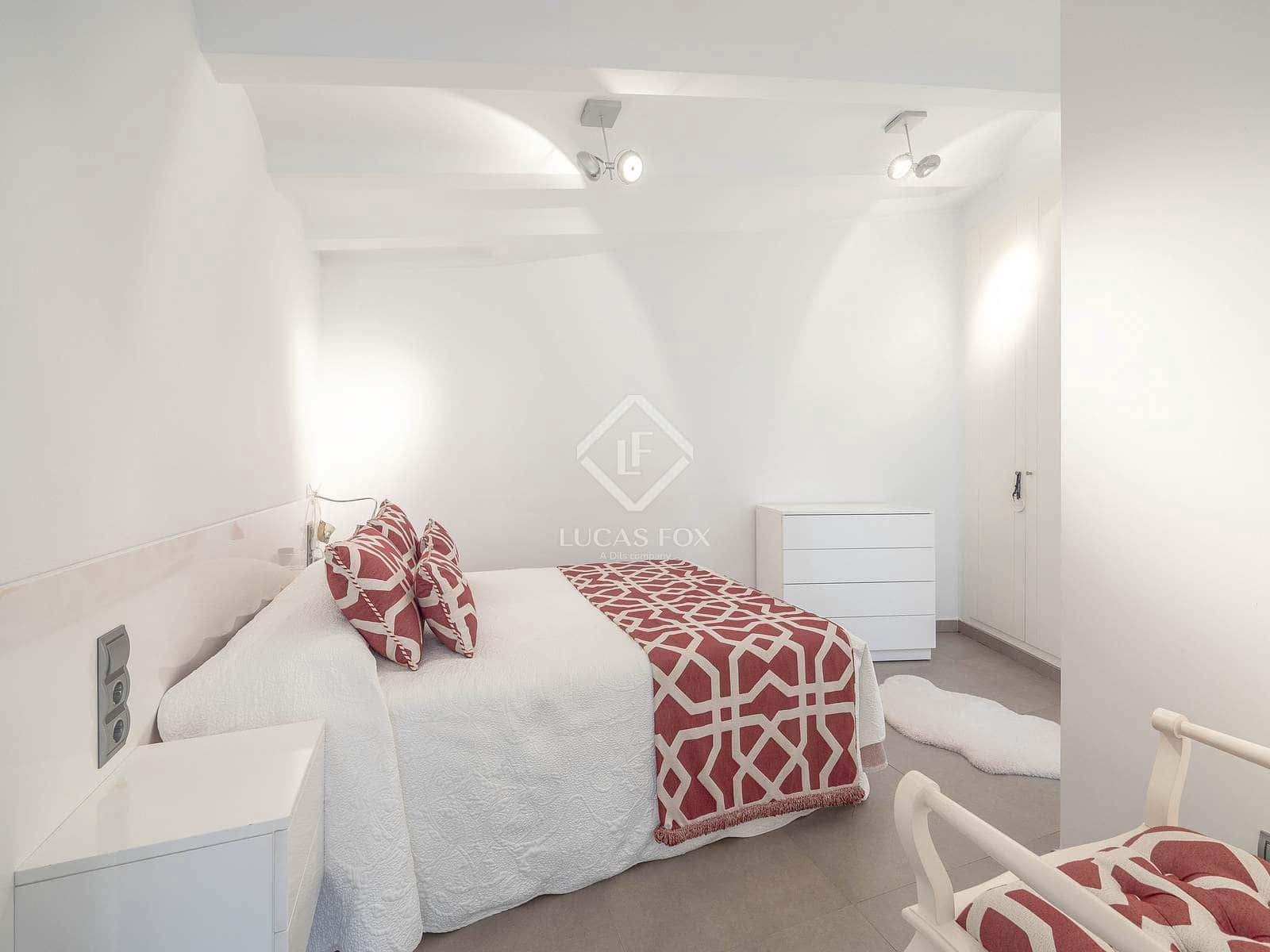 1 slaapkamer Penthouse te huur in Valencia stad - € 2.000 (Ref: 9426598)