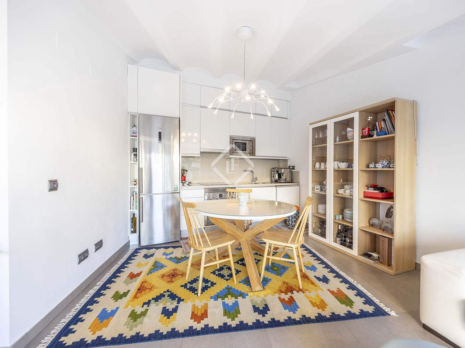 1 slaapkamer Penthouse te huur in Valencia stad - € 2.000 (Ref: 9426598)