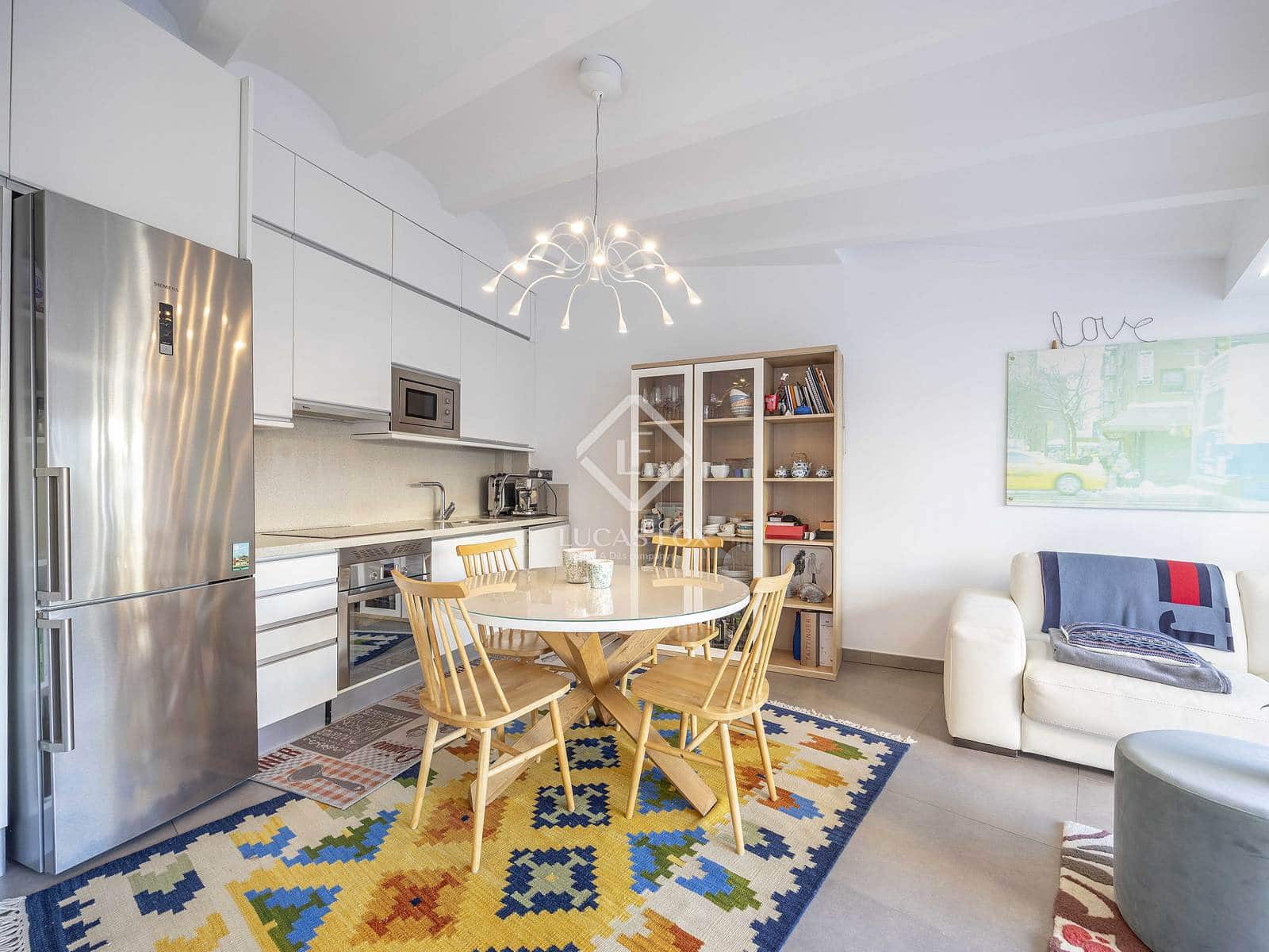 1 slaapkamer Penthouse te huur in Valencia stad - € 2.000 (Ref: 9426598)